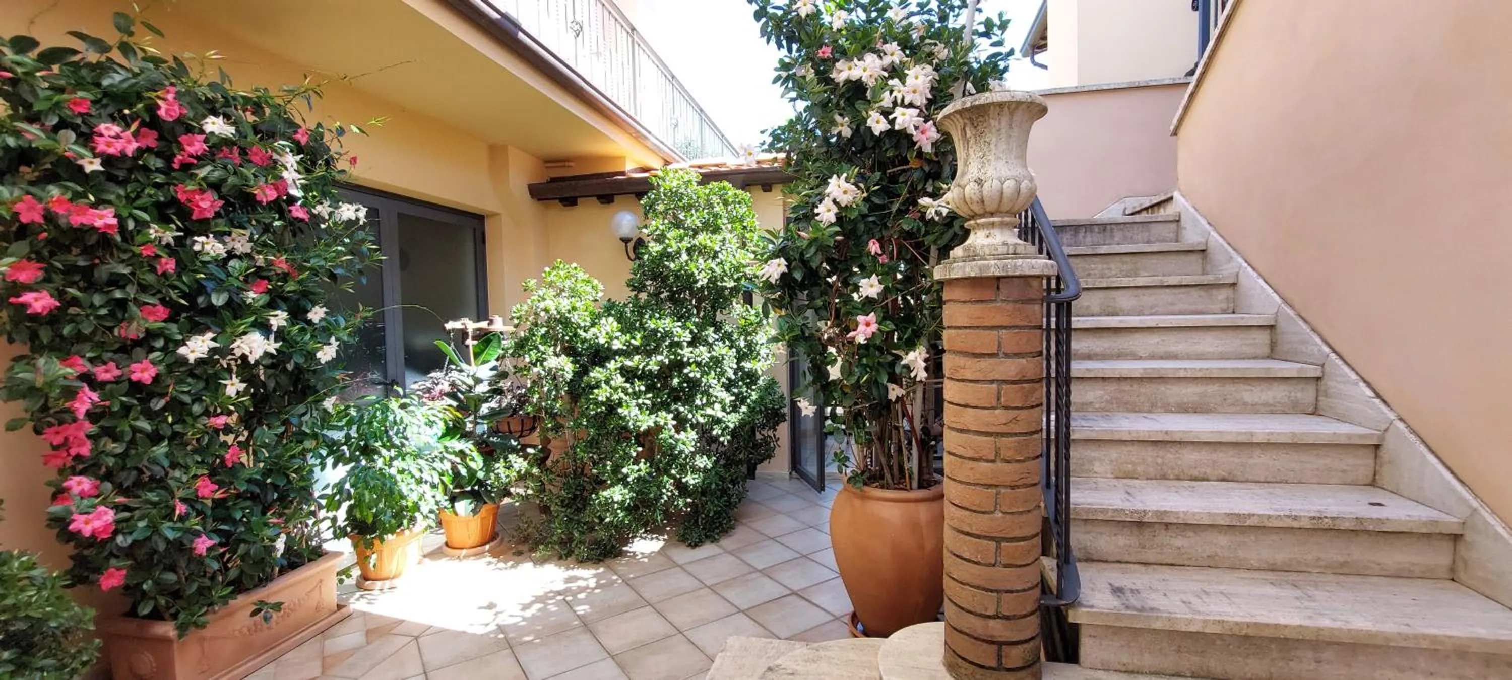 Property building in Bellavista Versilia