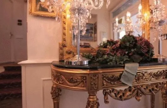 Decorative detail in Boulevard Hotel Hamburg