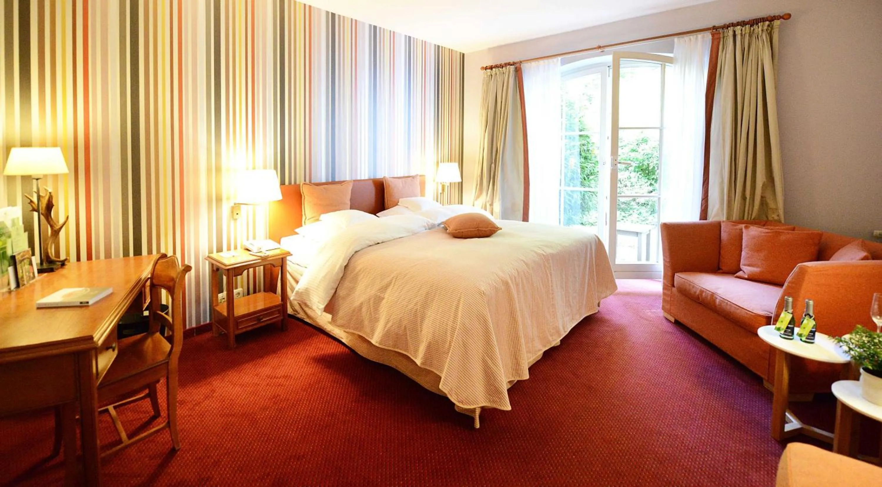 Bed in Romantik Hotel Jagdhaus Waldfrieden