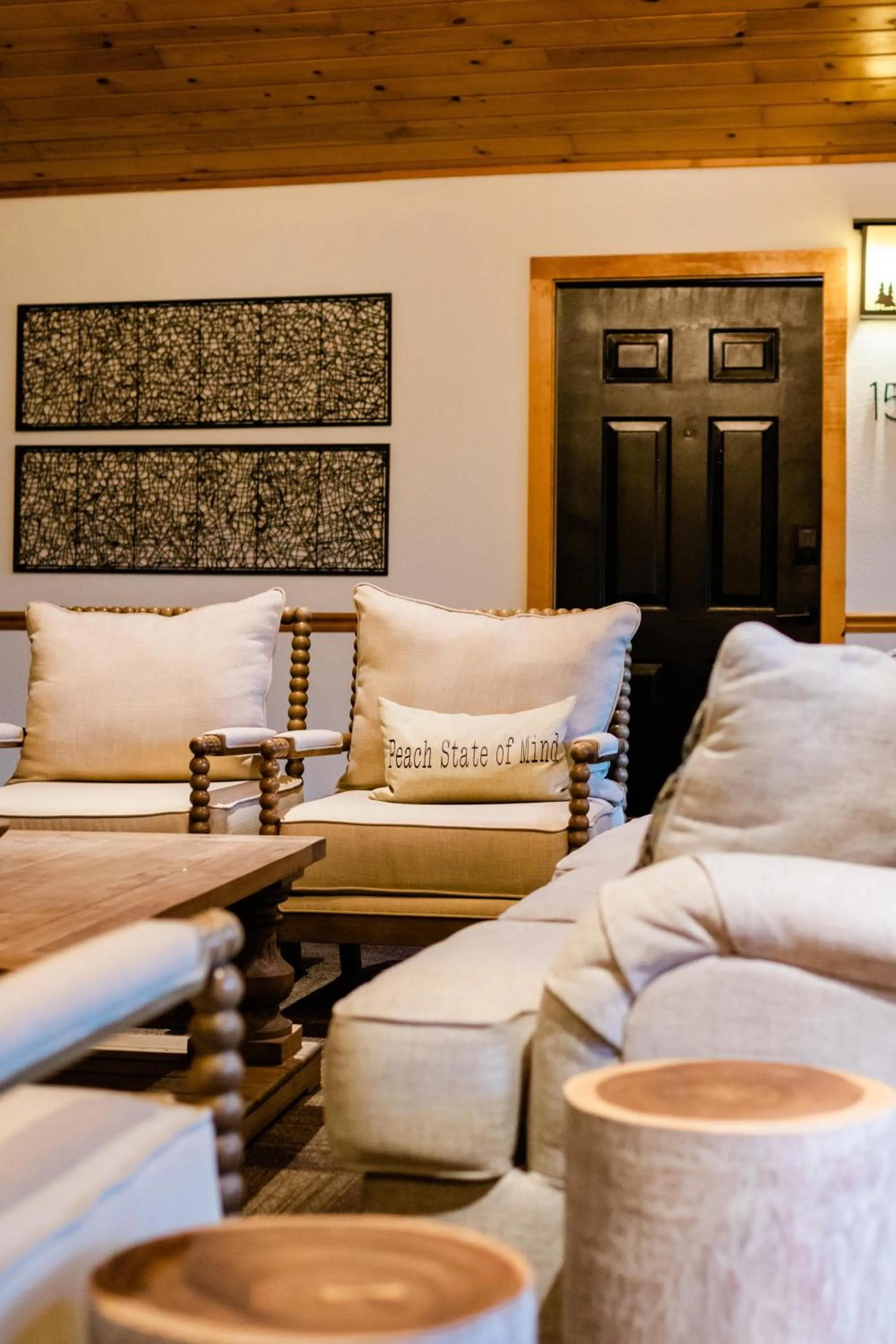 Communal lounge/ TV room in Sylvan Valley Lodge and Cellars