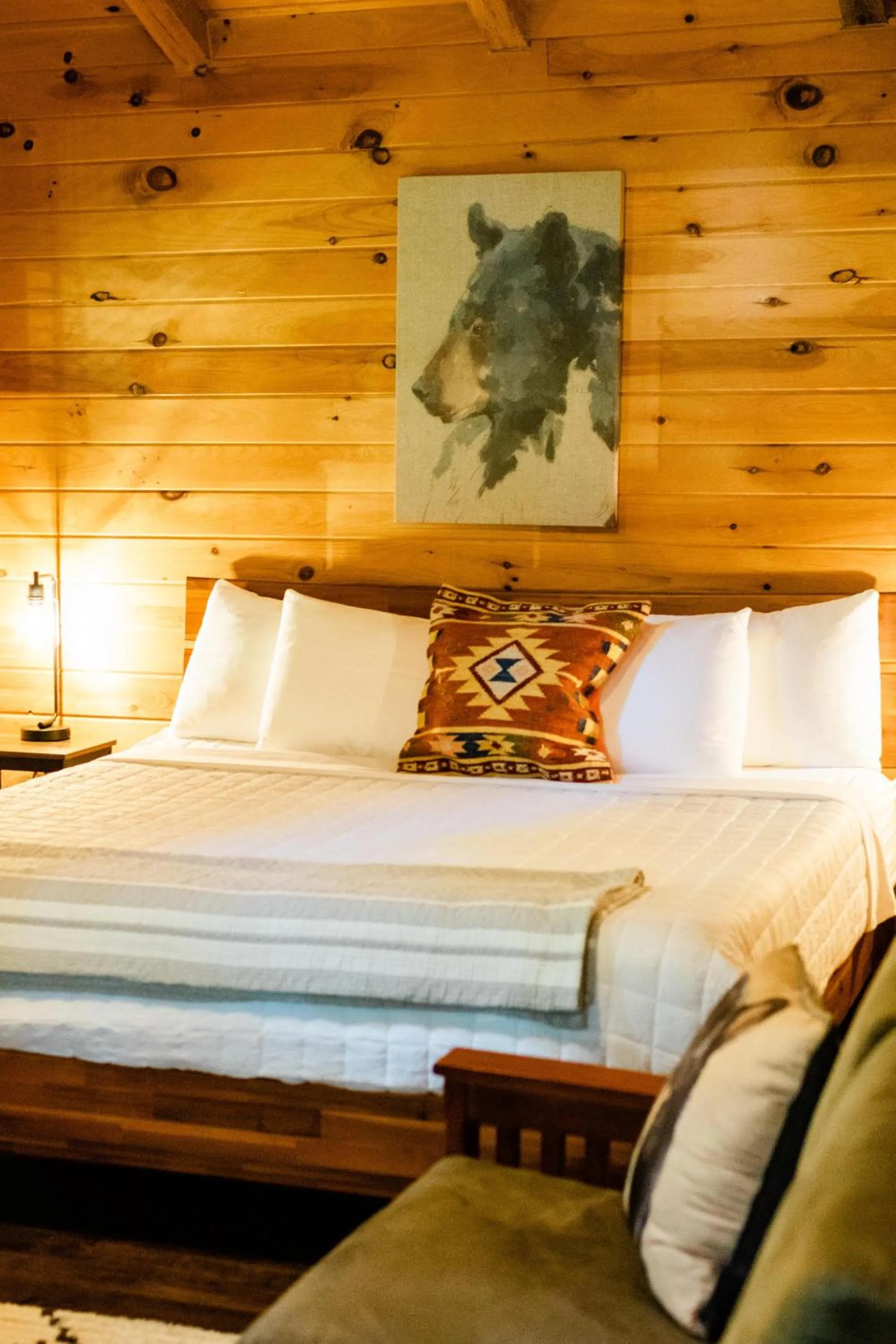 Decorative detail, Bed in Sylvan Valley Lodge and Cellars
