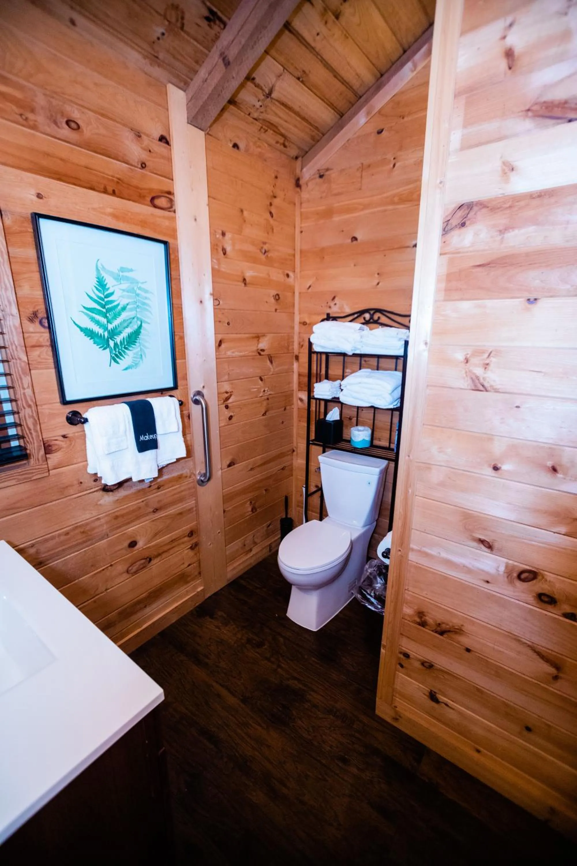 Toilet in Sylvan Valley Lodge and Cellars