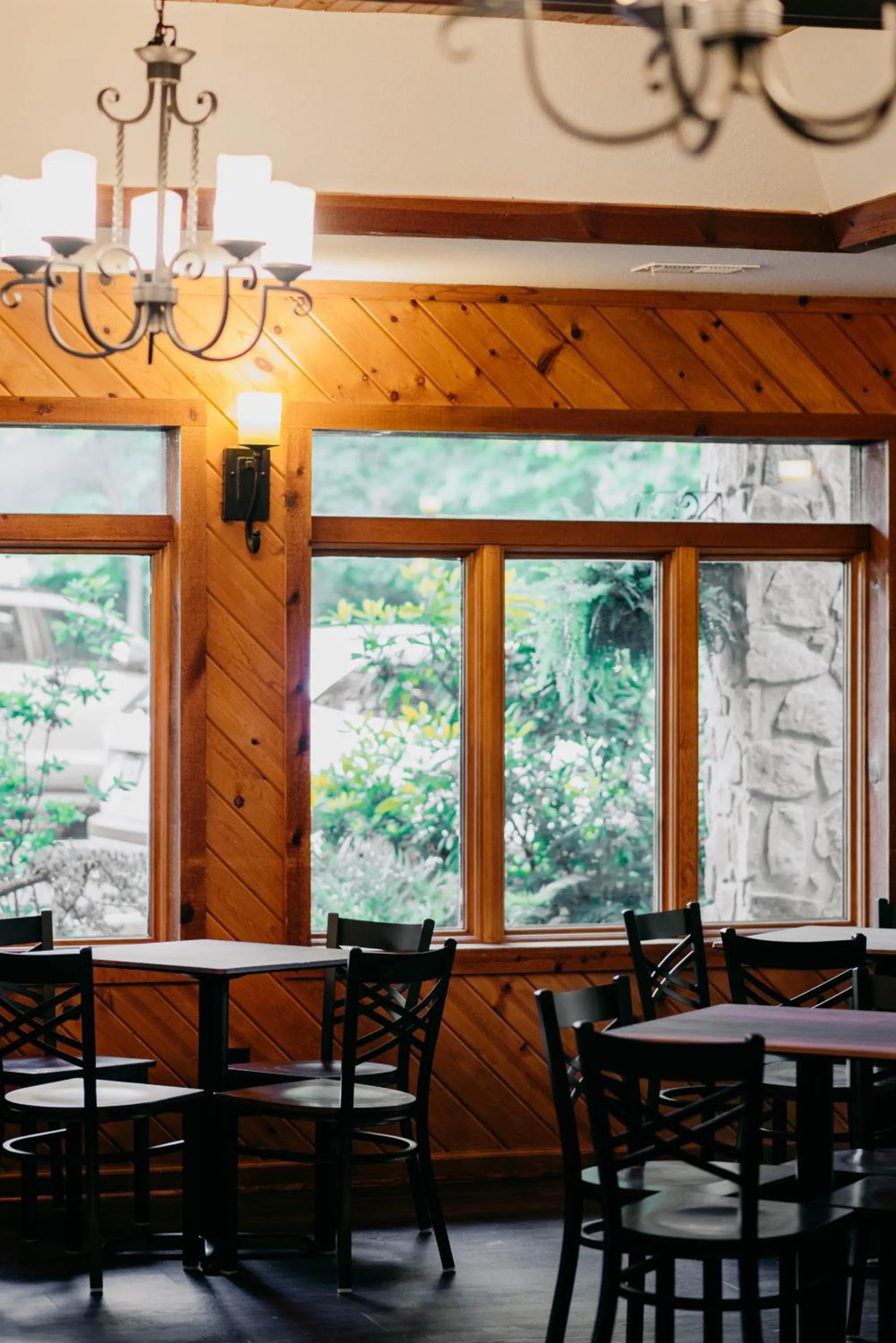 Restaurant/places to eat in Sylvan Valley Lodge and Cellars