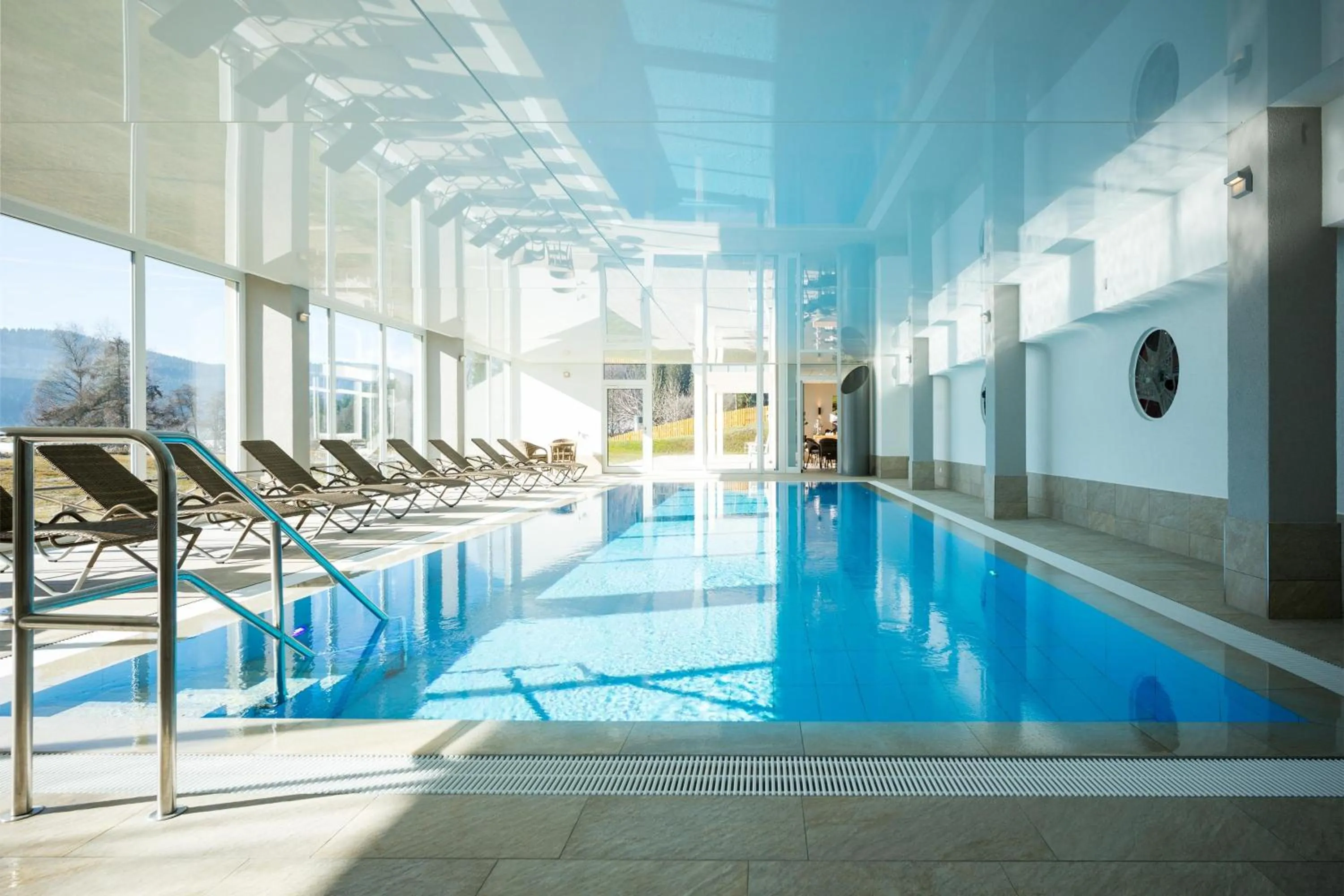 Pool view in BRUGGER'S Hotelpark am See