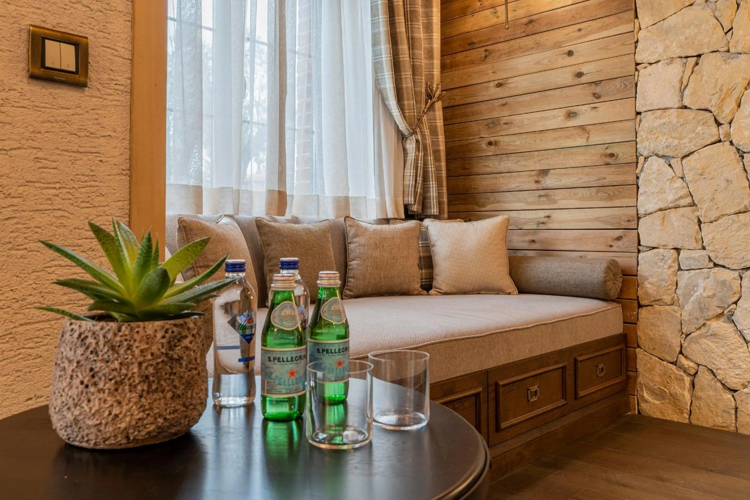 Seating area in Bengodi Boutique Hotel