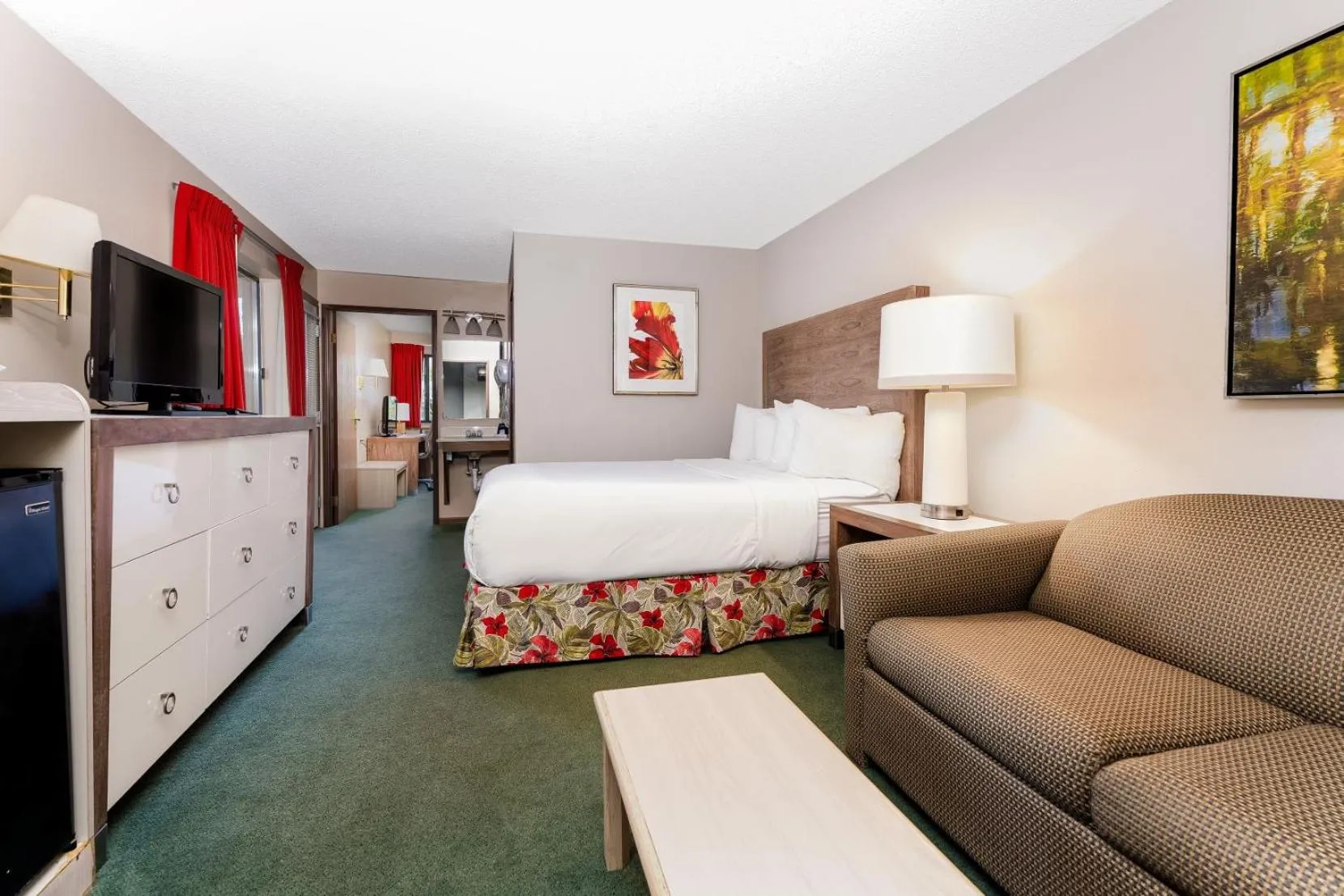 Balcony/Terrace, Bed in Aloha Beach Resort