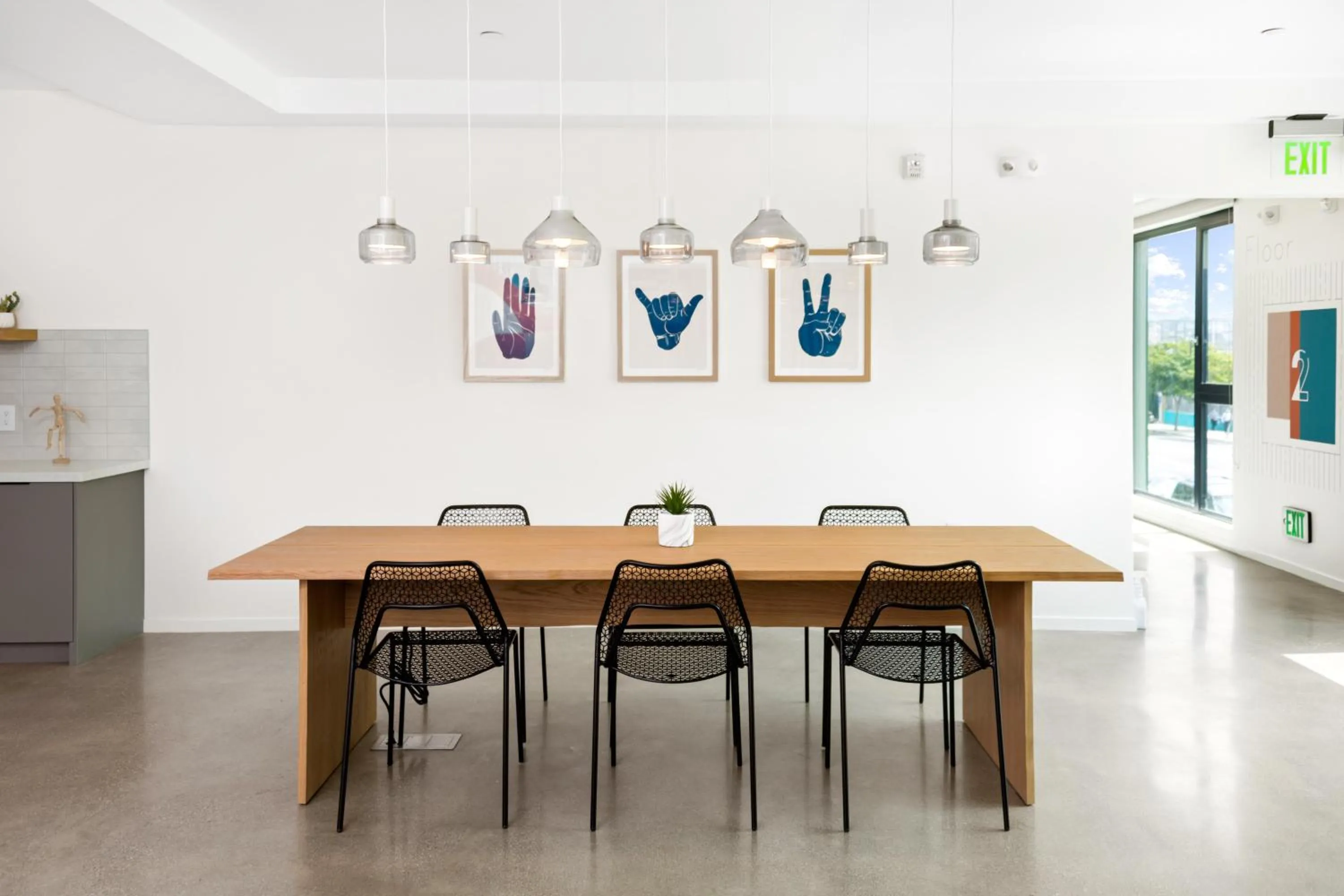 Lounge or bar in The Metric - Los Angeles Downtown