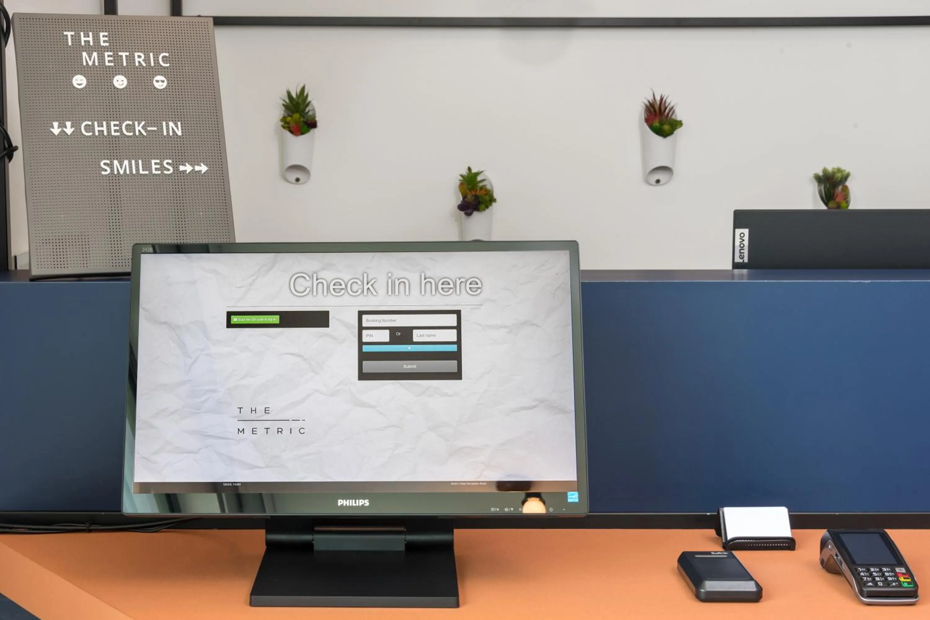 Lobby or reception in The Metric - Los Angeles Downtown