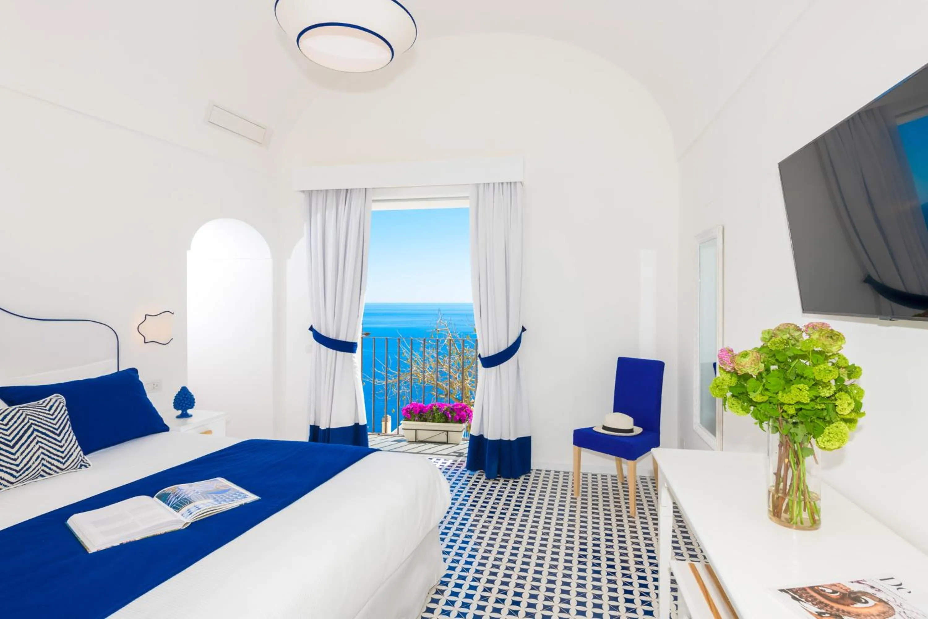 Balcony/Terrace, Bed in Villa Fortuna