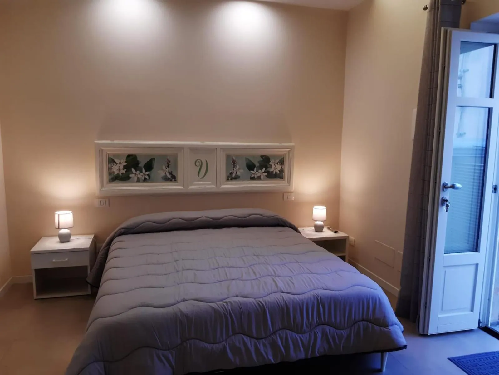 Photo of the whole room, Bed in San Domenico Casa Vacanze