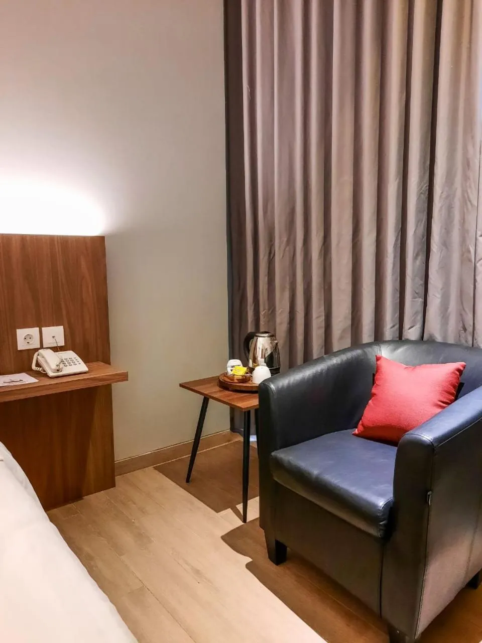 Bed in Votel Krakatau Boutique Hotel Semarang