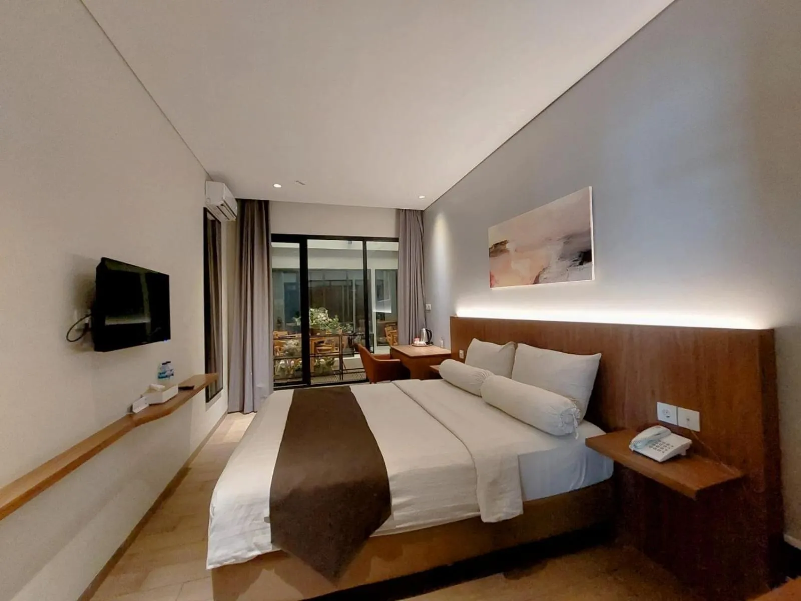 Bed in Votel Krakatau Boutique Hotel Semarang