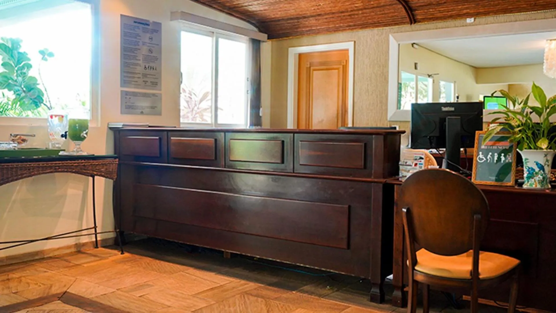 Lobby or reception in Hot Beach Raízes