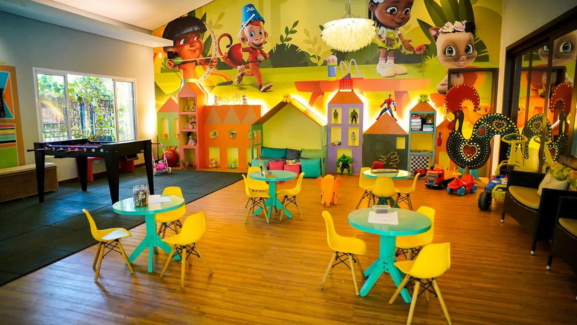 Kids's club in Hot Beach Raízes