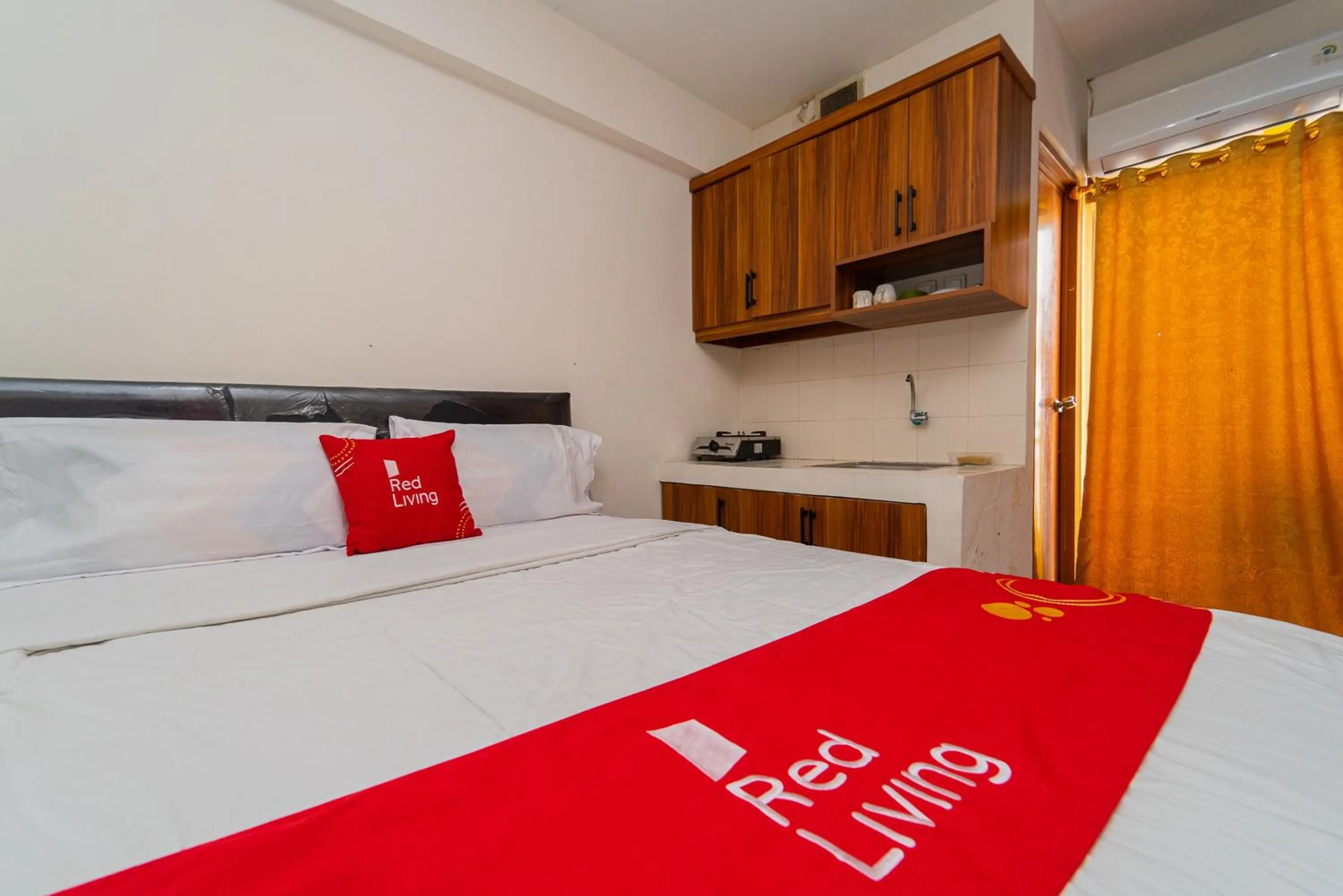 Bed in RedLiving Apartemen Cinere Resort - Gold Room