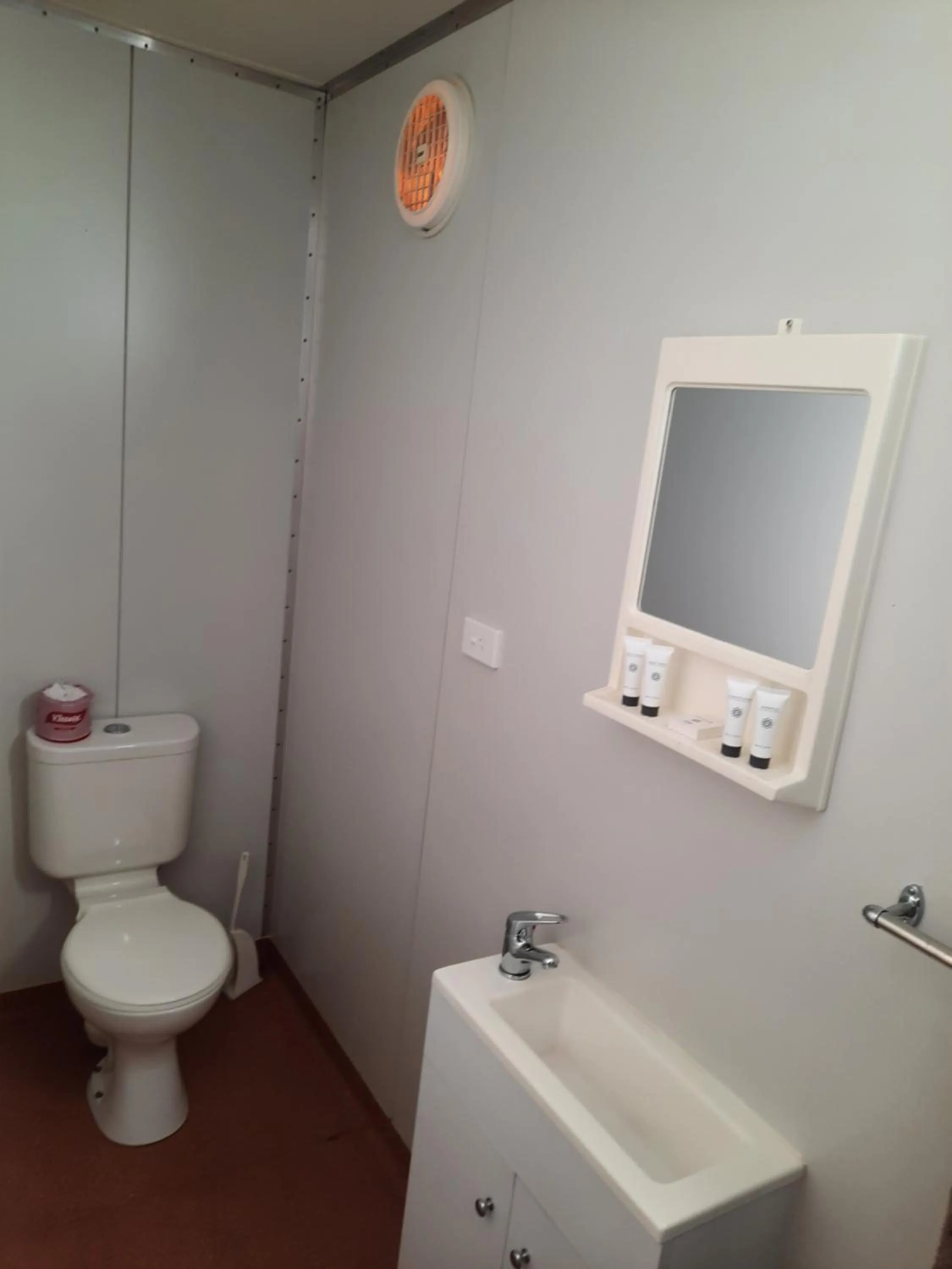 Bathroom in Boab Inn