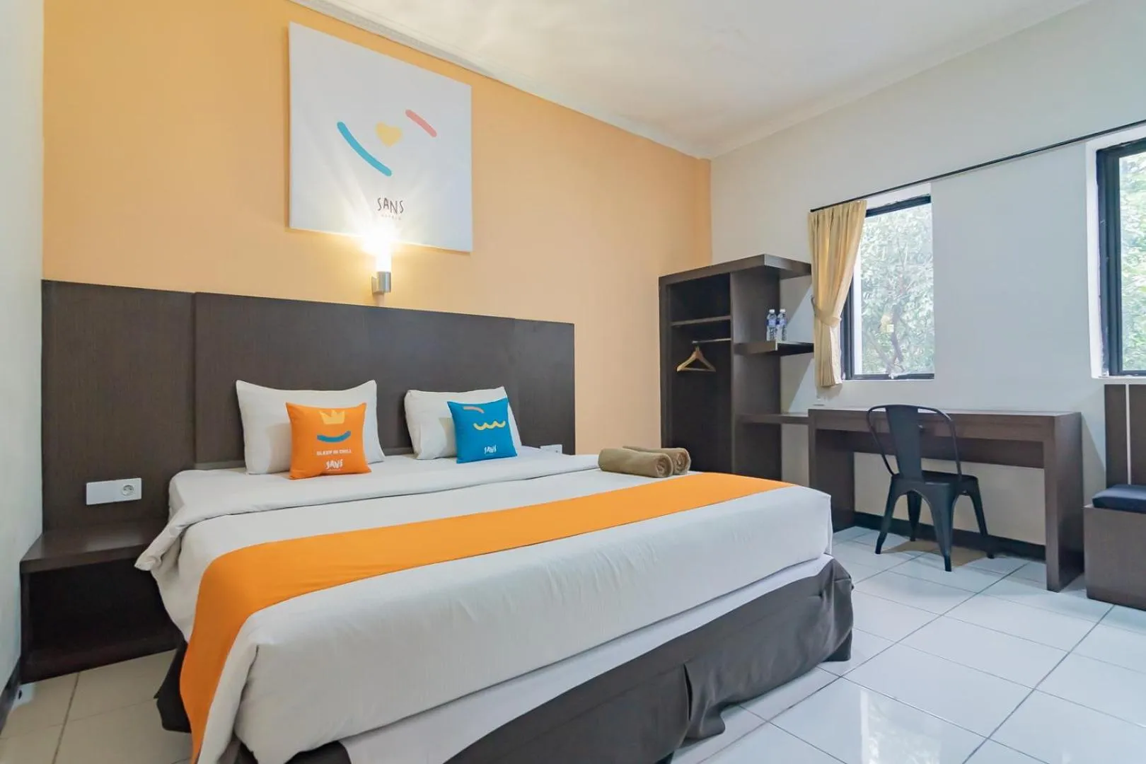 Bedroom in Sans Hotel Cihampelas Bandung