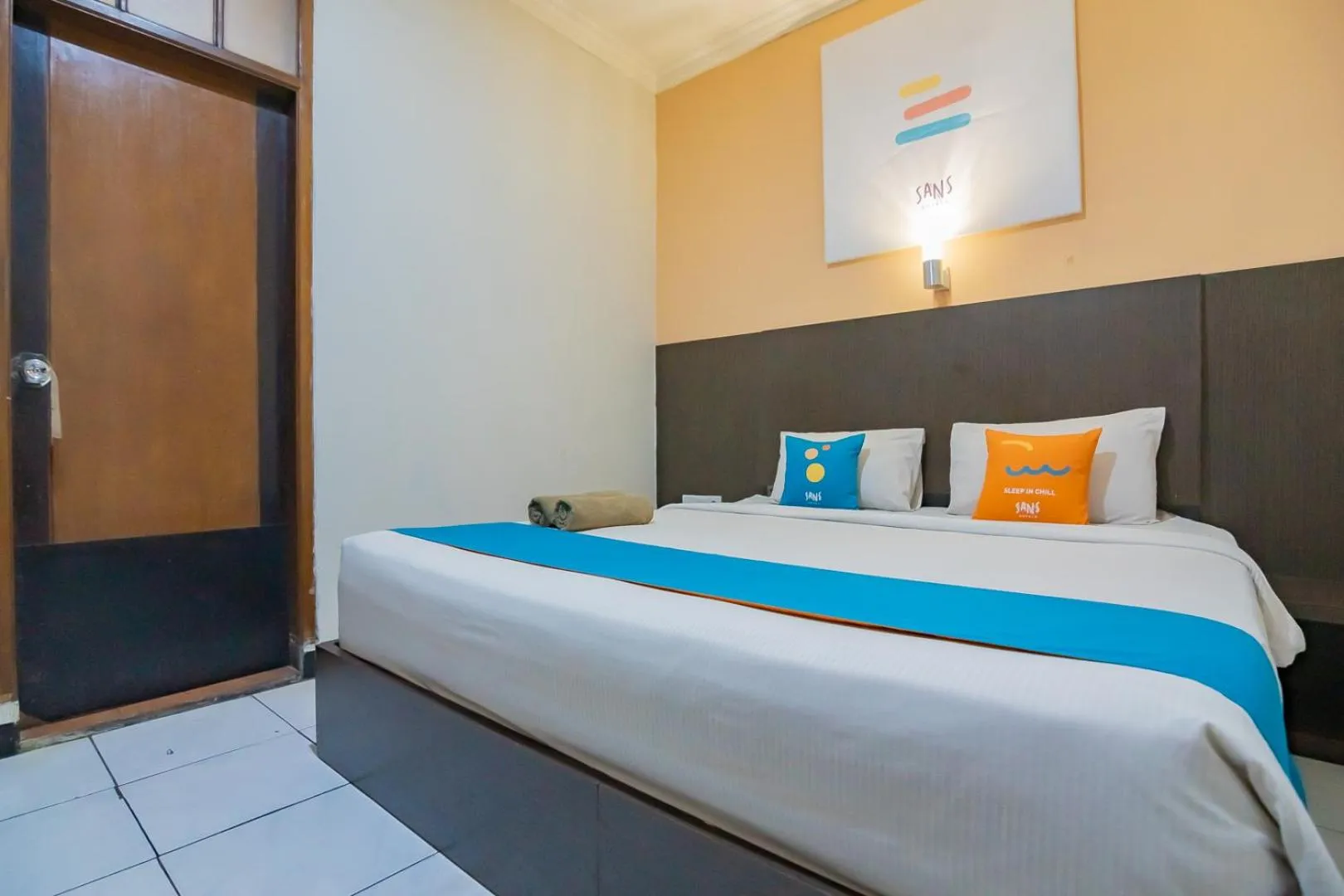 Bedroom in Sans Hotel Cihampelas Bandung