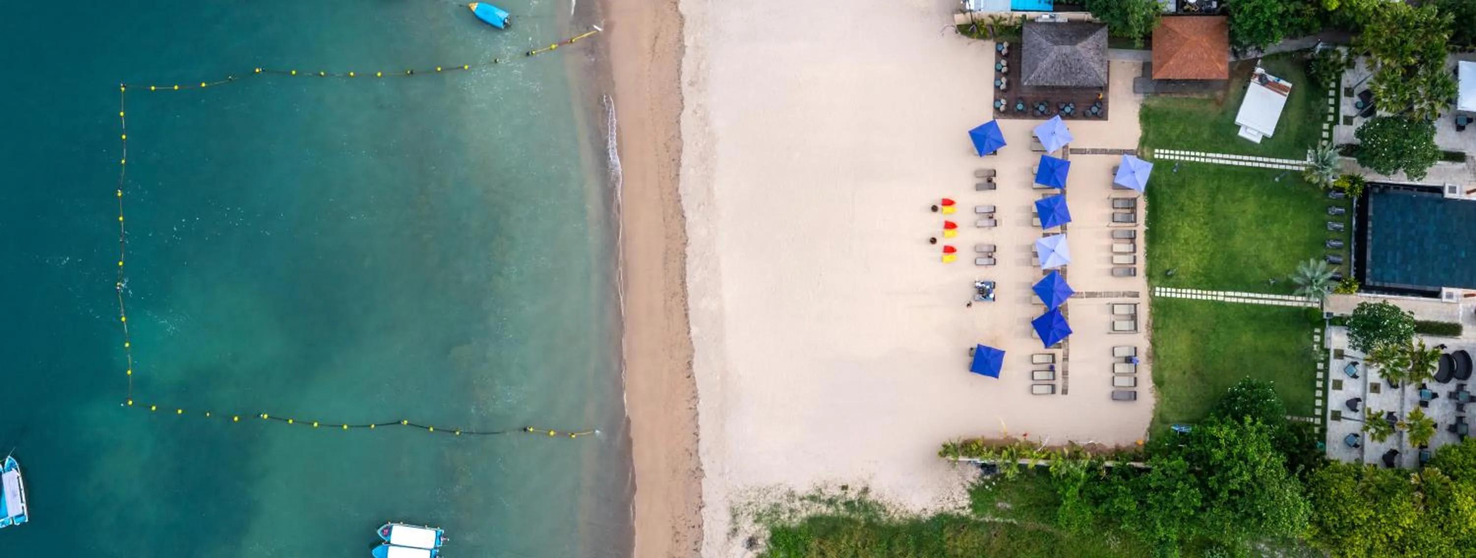 Beach in The Sakala Resort Bali All Suites