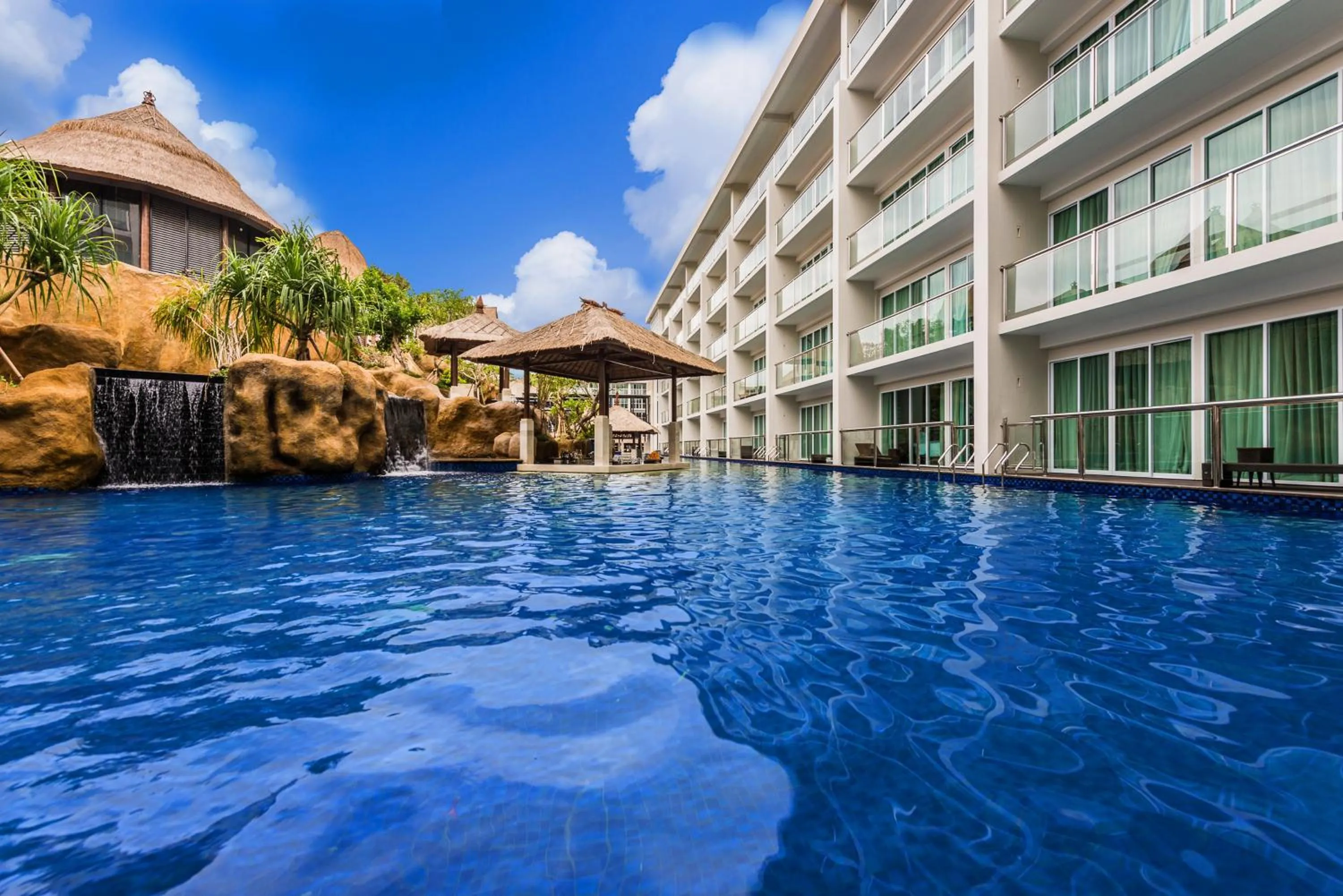 Swimming pool in The Sakala Resort Bali All Suites