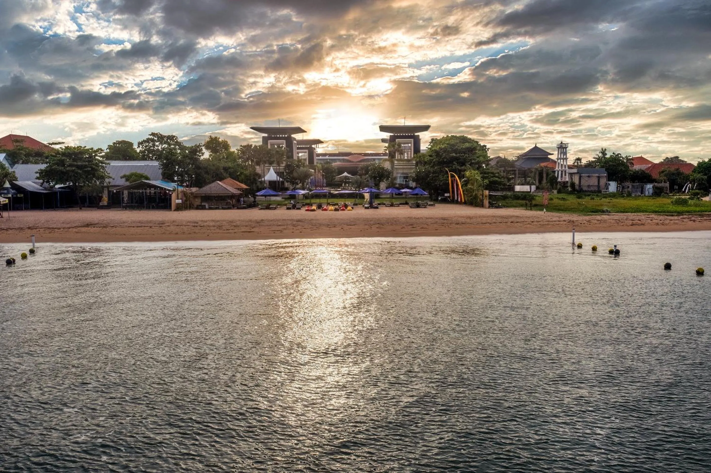Beach in The Sakala Resort Bali All Suites