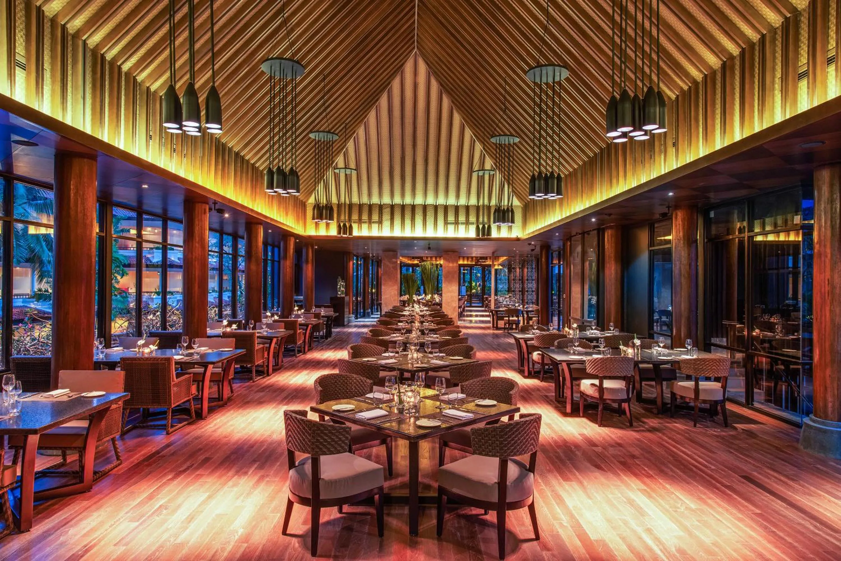 Restaurant/places to eat in The Sakala Resort Bali All Suites