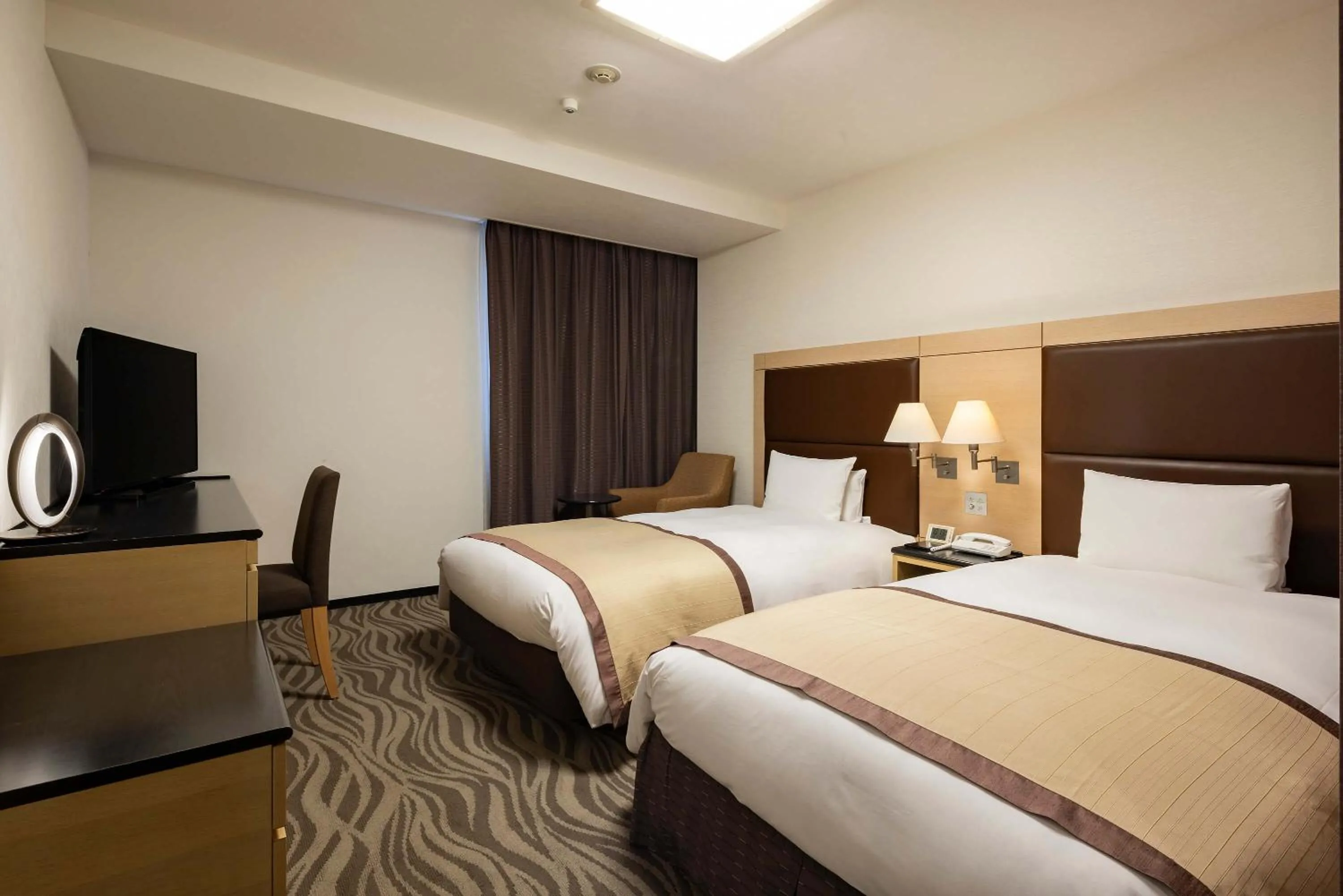 Photo of the whole room, Bed in Hotel Metropolitan Takasaki