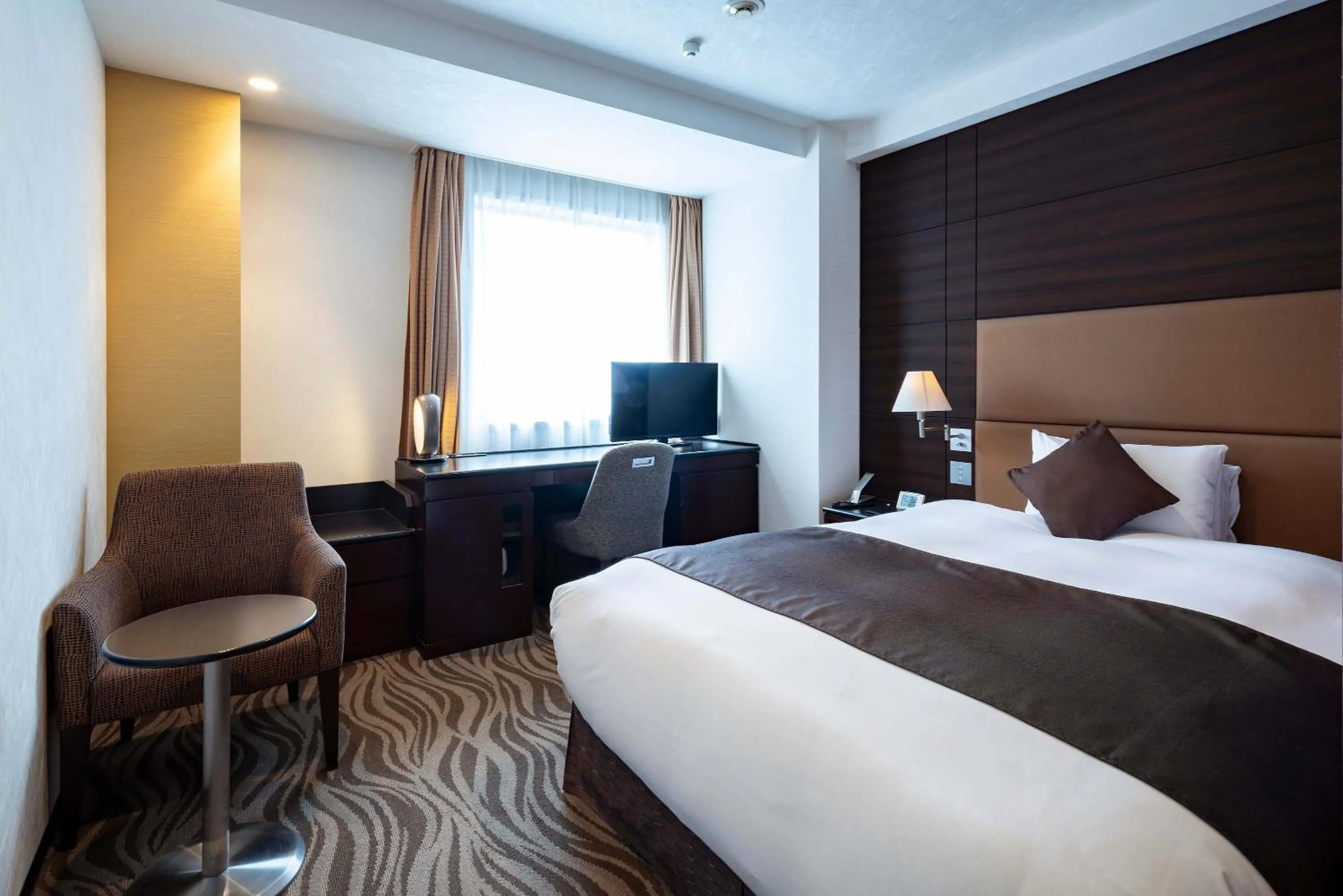 Photo of the whole room, Bed in Hotel Metropolitan Takasaki