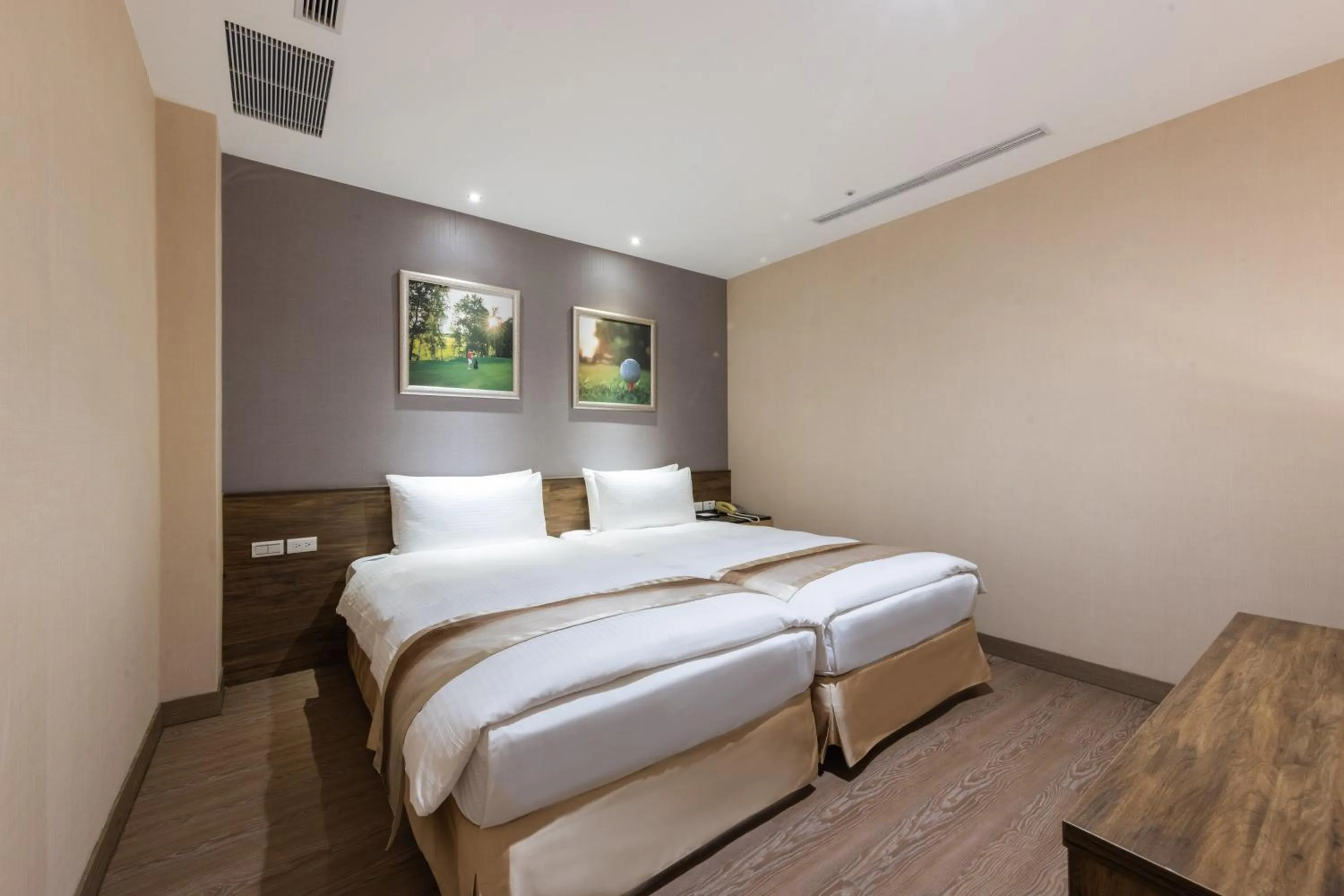 Bed in Taoyuan Yuehua Hotel & Golf Club