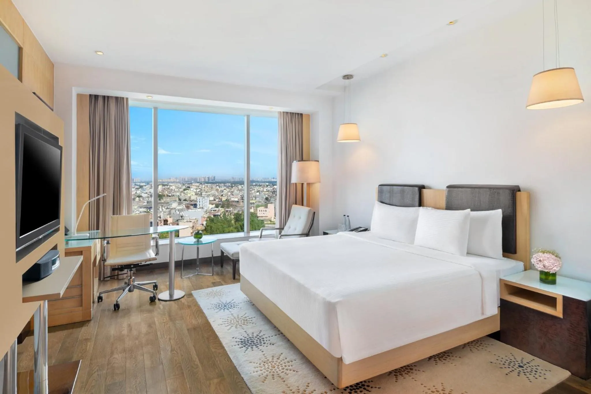 Photo of the whole room, Bed in Crowne Plaza Greater Noida by IHG