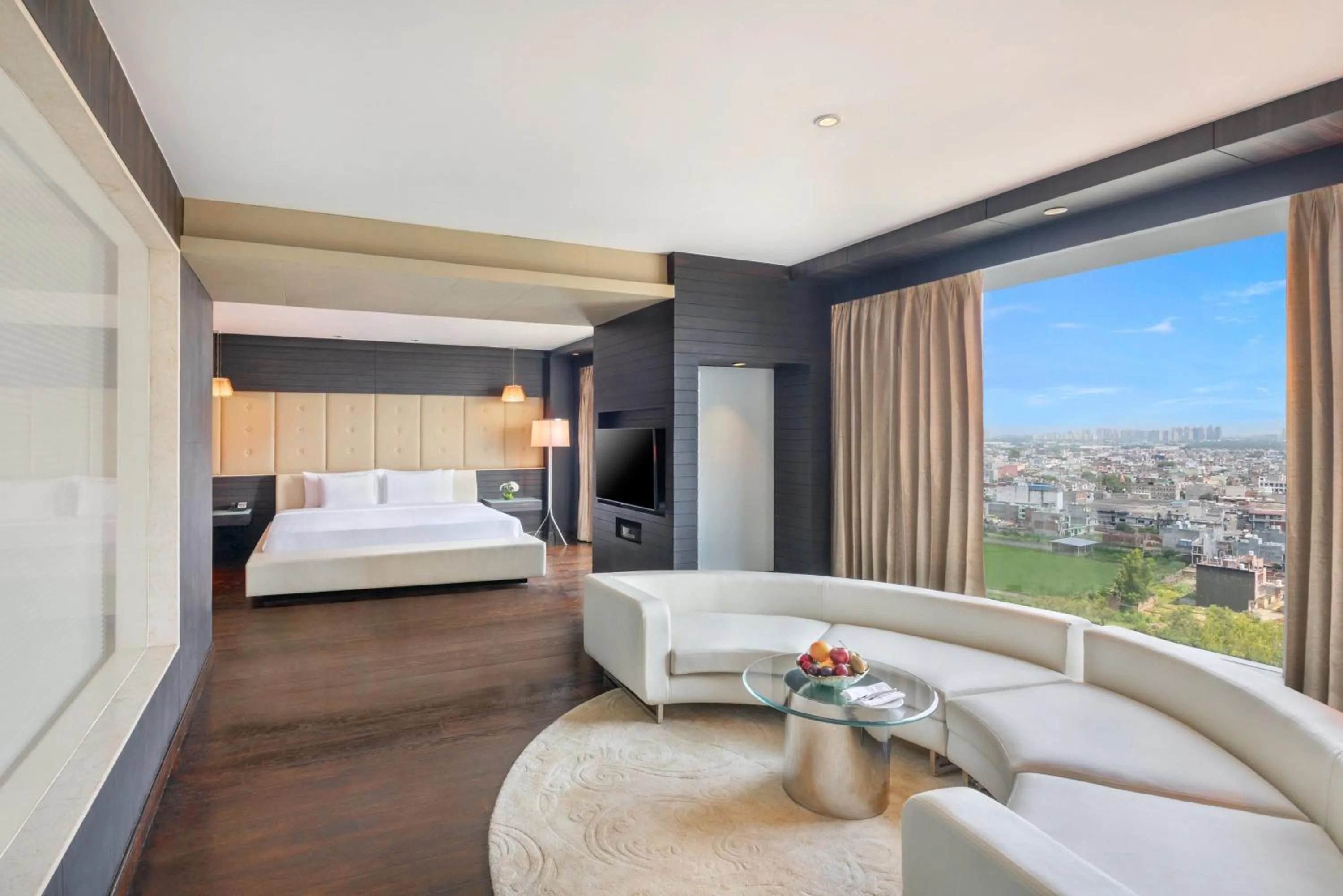 Photo of the whole room, Bed in Crowne Plaza Greater Noida by IHG