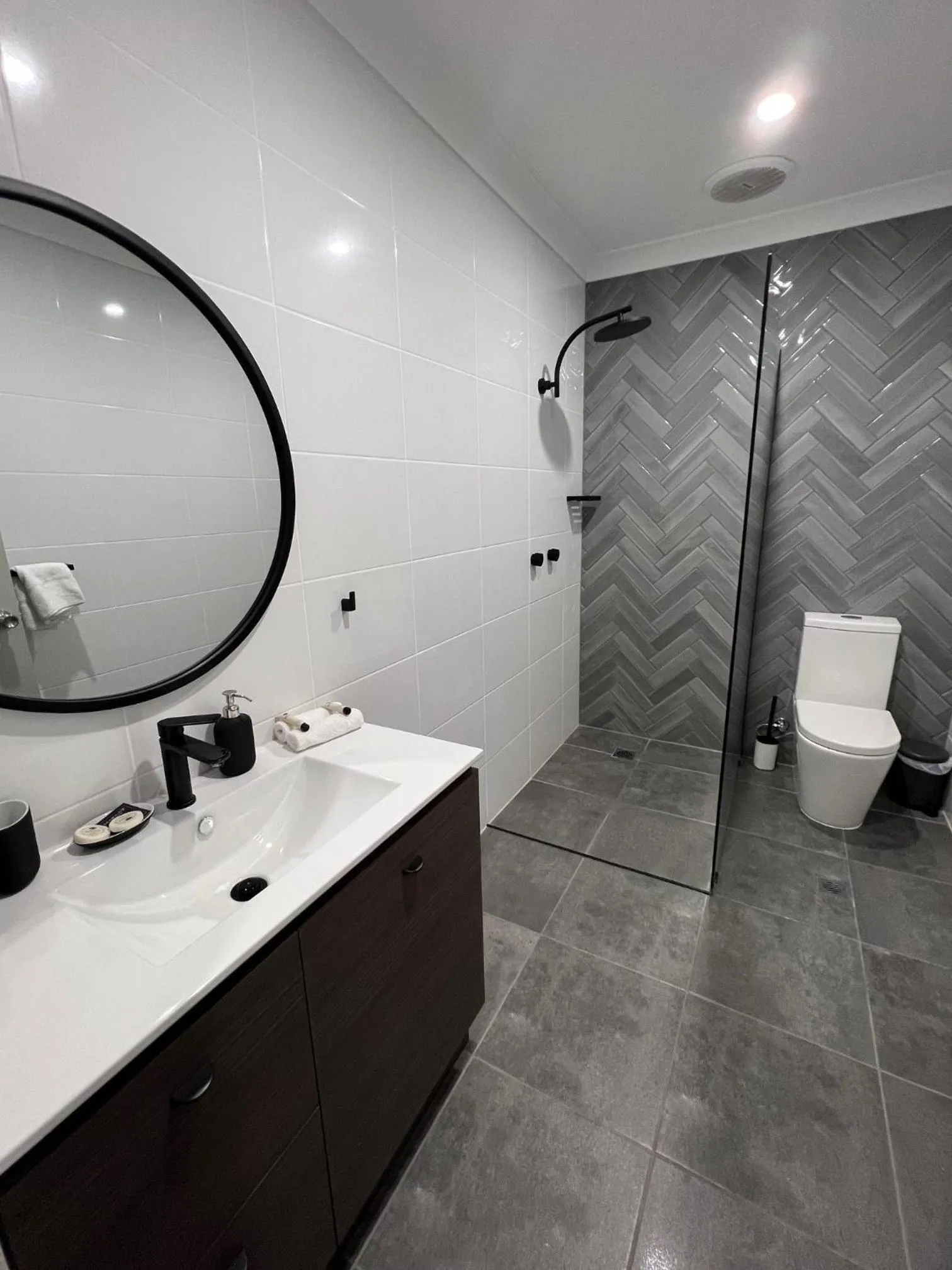 Comfort Inn Centrepoint Motel