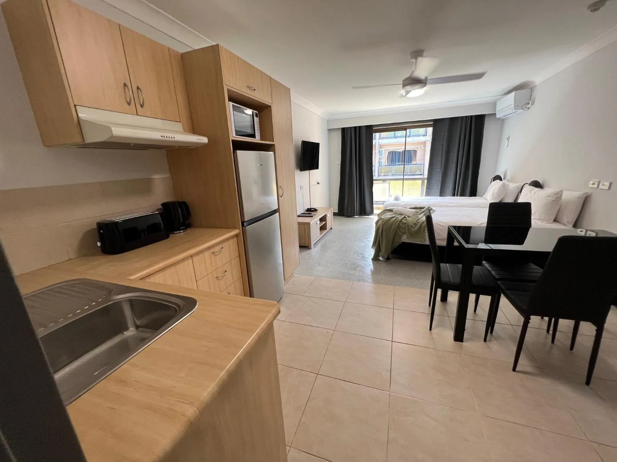 Family Room in Comfort Inn Centrepoint Motel