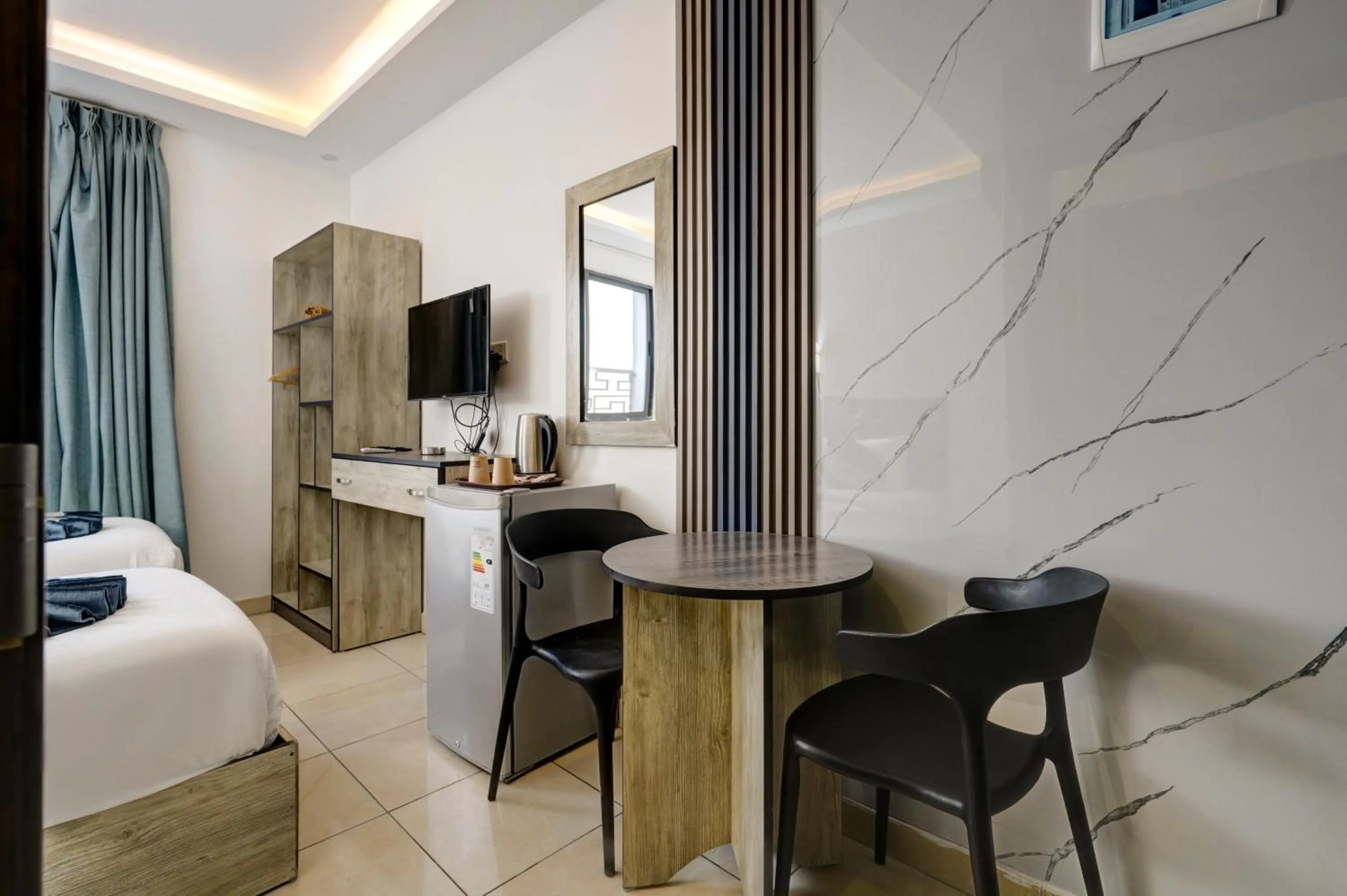 TV and multimedia in Down Town Hotel