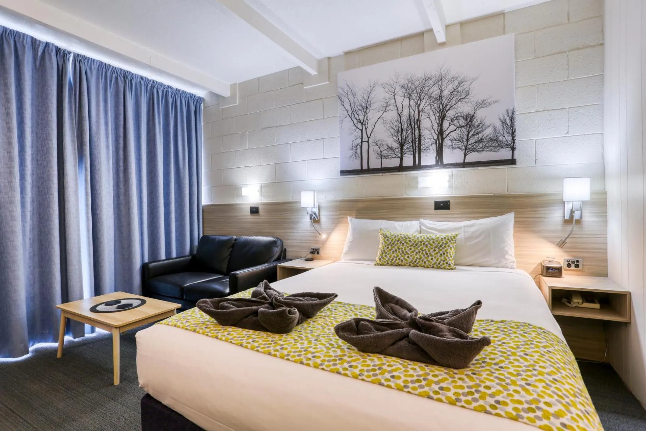 Bed in Castle Creek Motor Inn Euroa