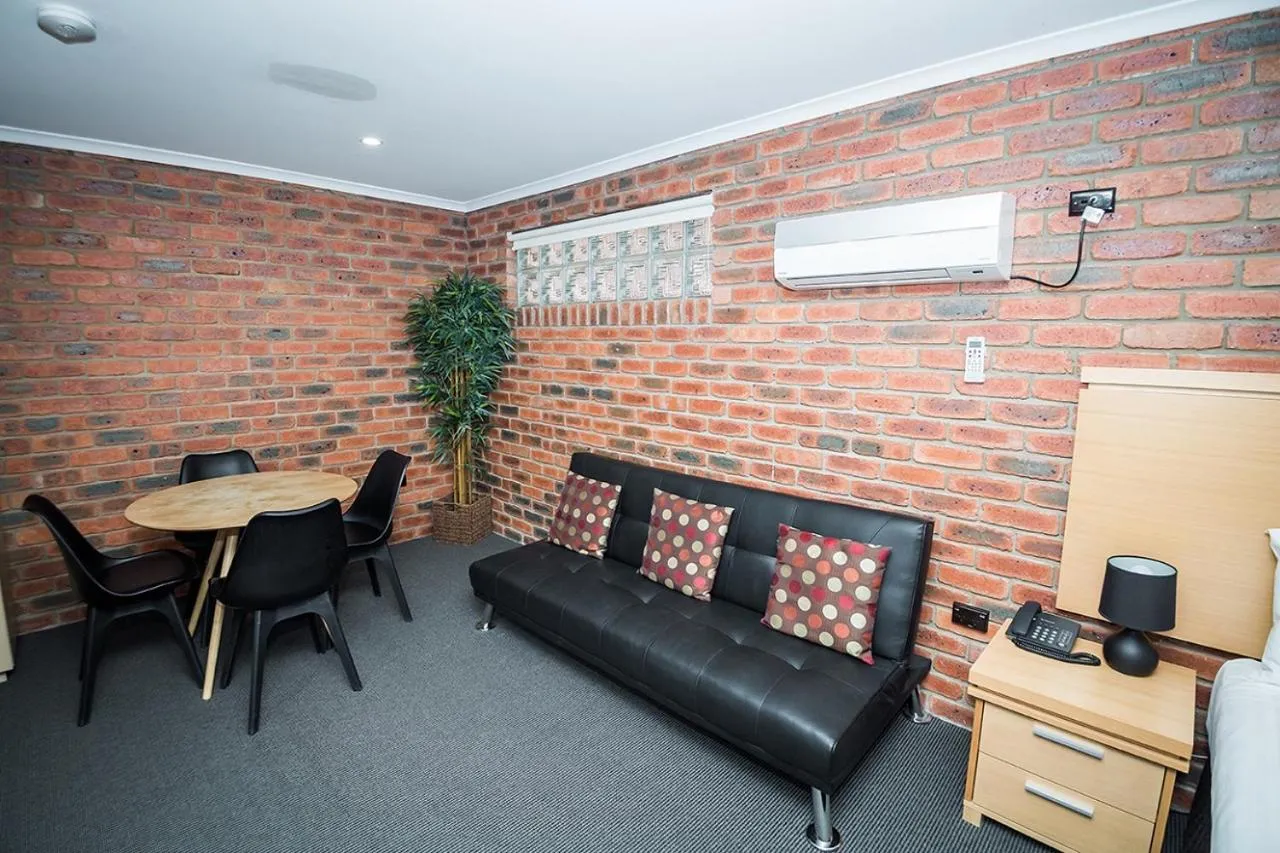 Australian Settlers Motor Inn