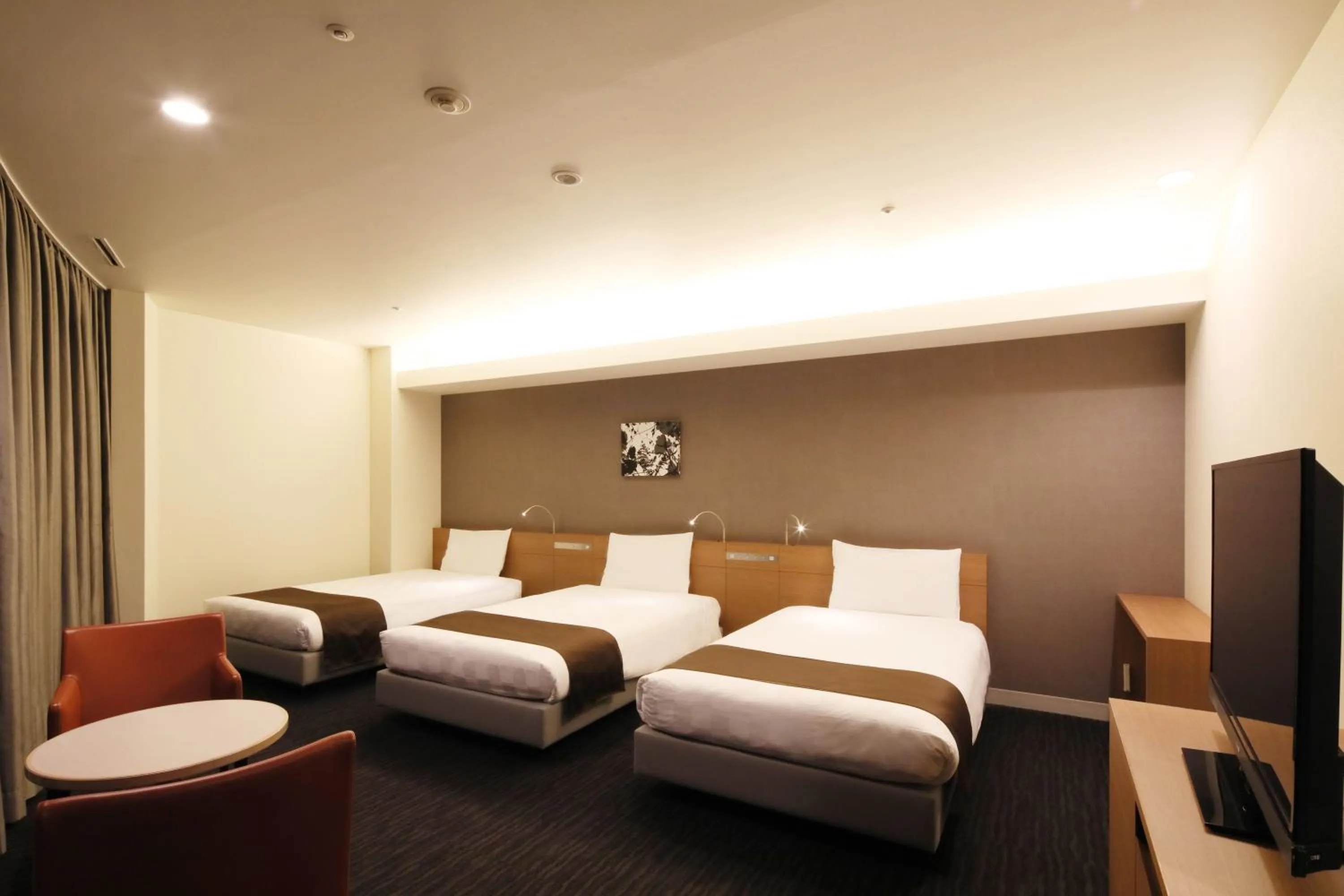 Photo of the whole room, Bed in Hiroshima Tokyu REI Hotel