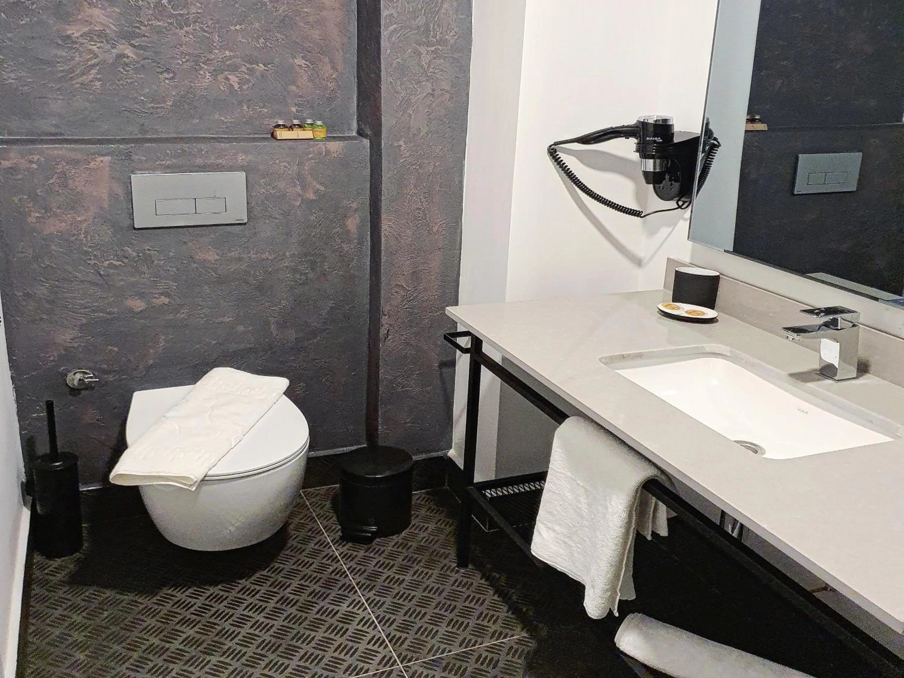 Woynpoint Hotel&Cafe