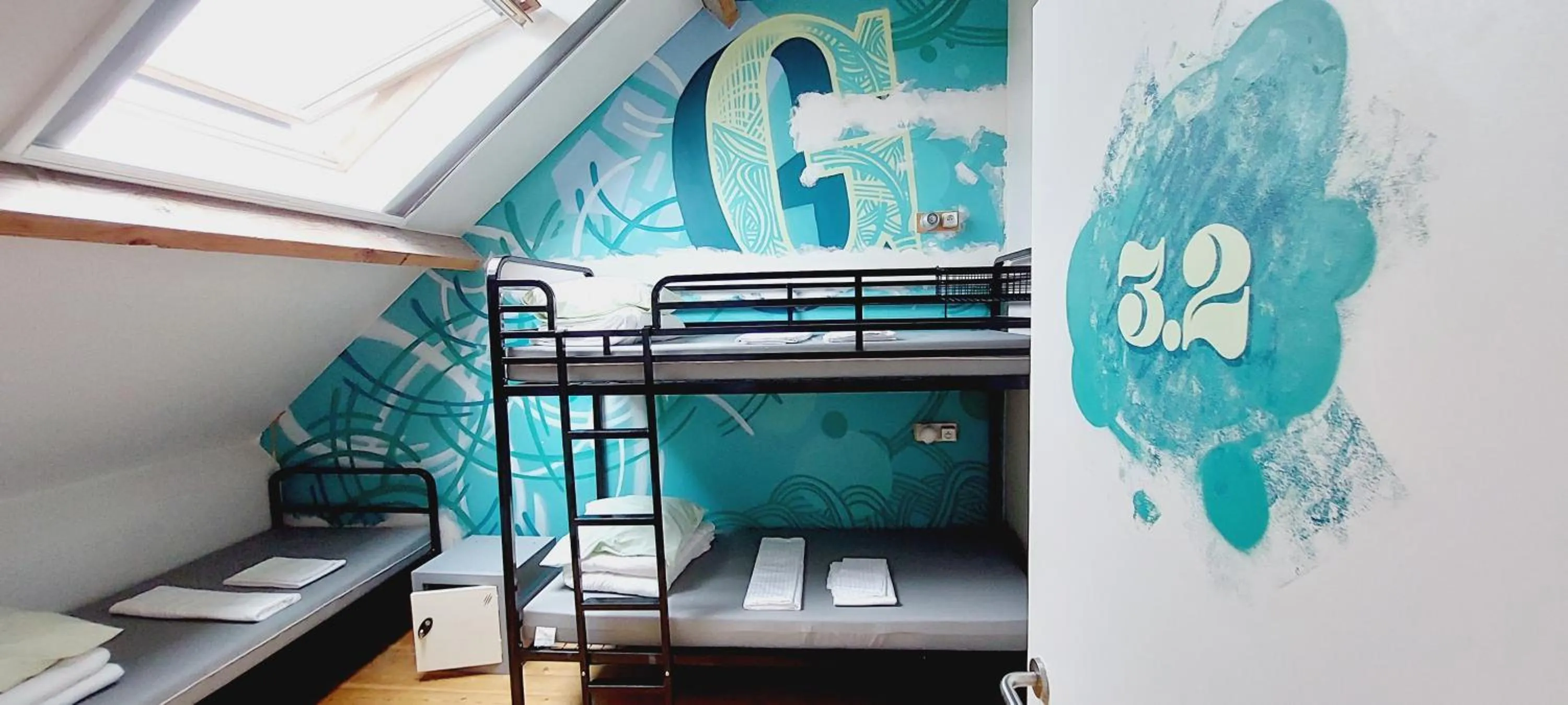 Photo of the whole room, Bed in KaBa Hostel