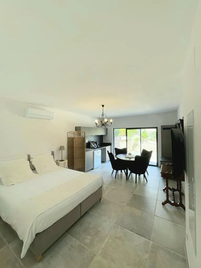 Bed in Villa Cocody