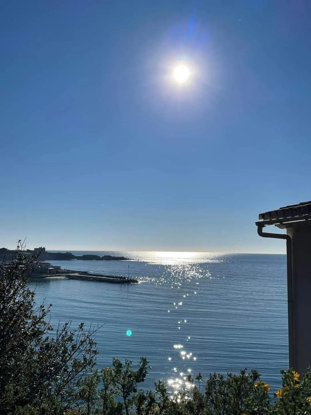 Sunrise in Villa Cocody