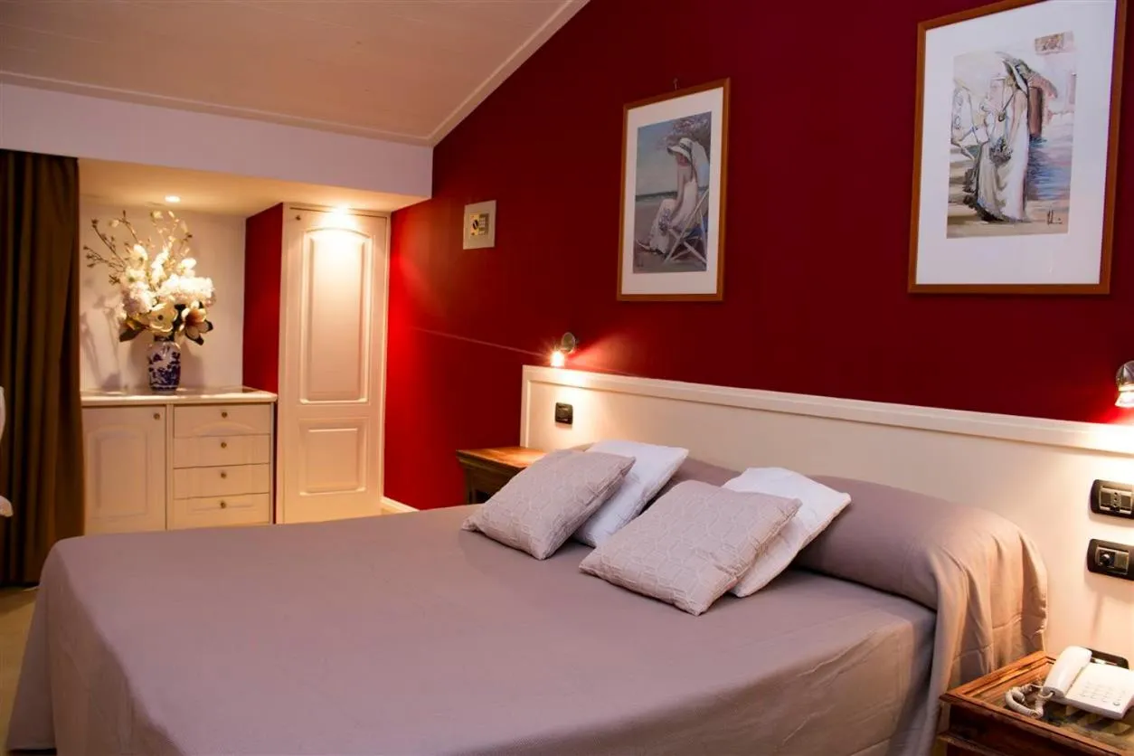 Bed in Hotel Mediterraneo