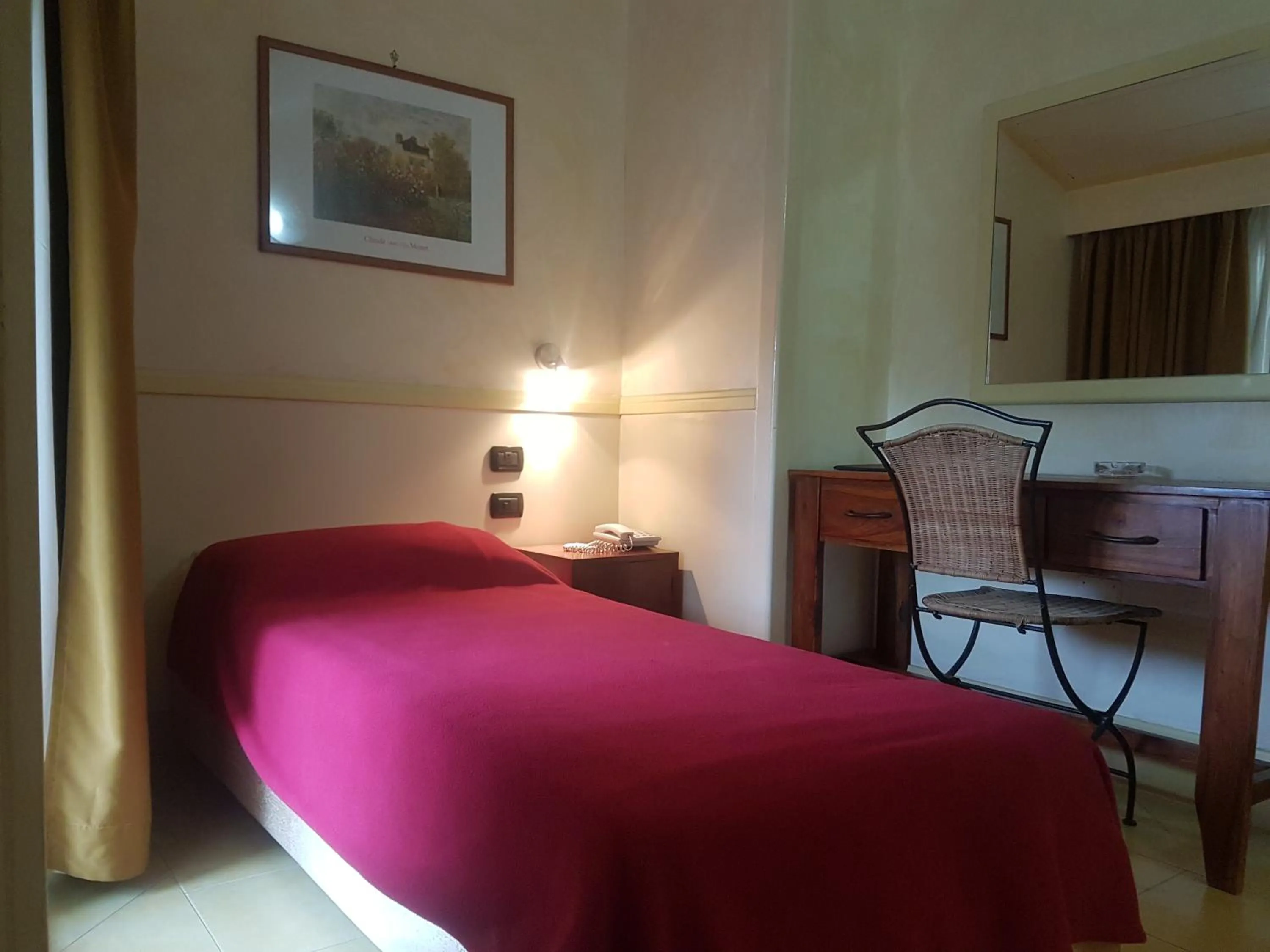 Bed in Hotel Mediterraneo