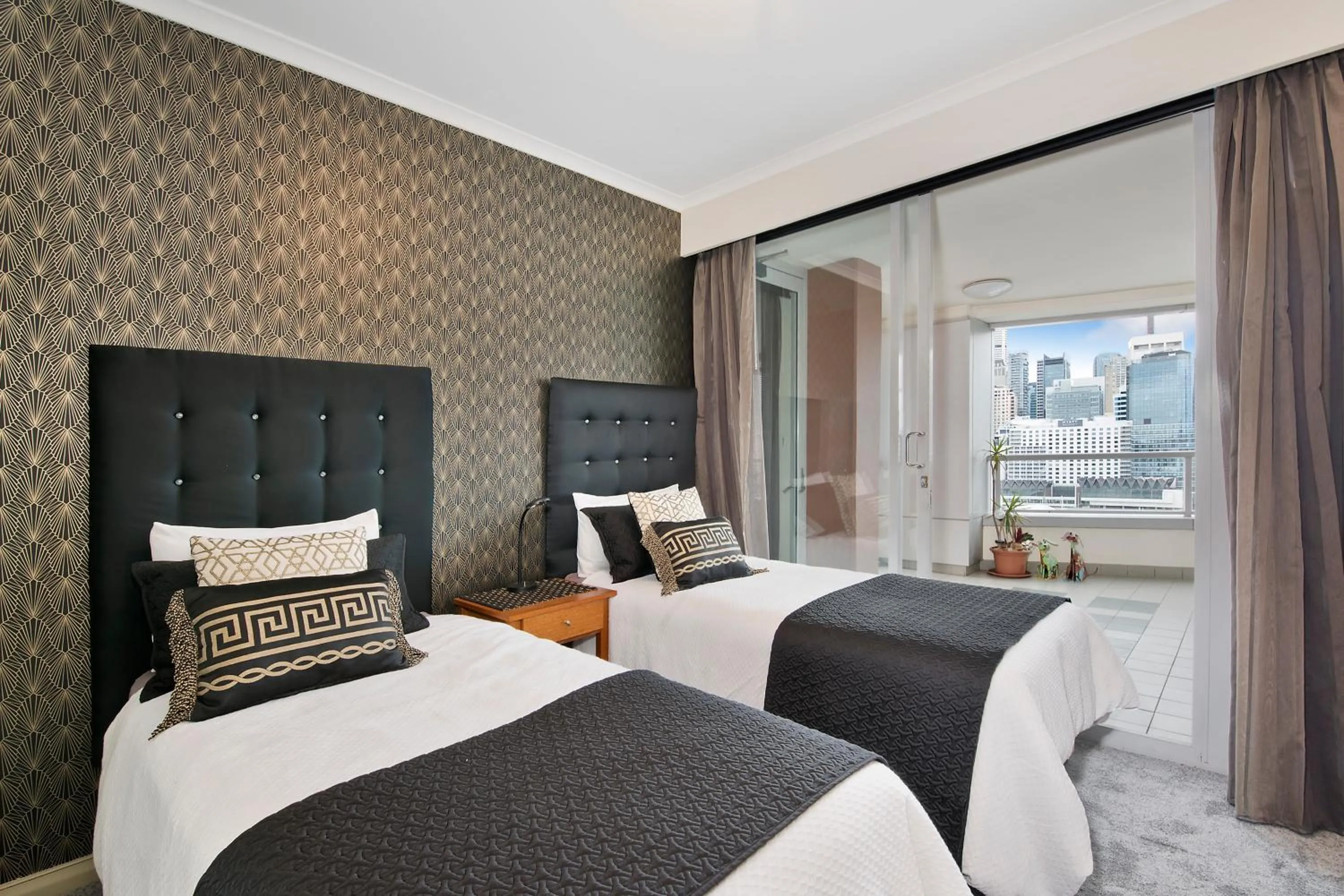 Bedroom, Bed in Darling Harbour Getaway