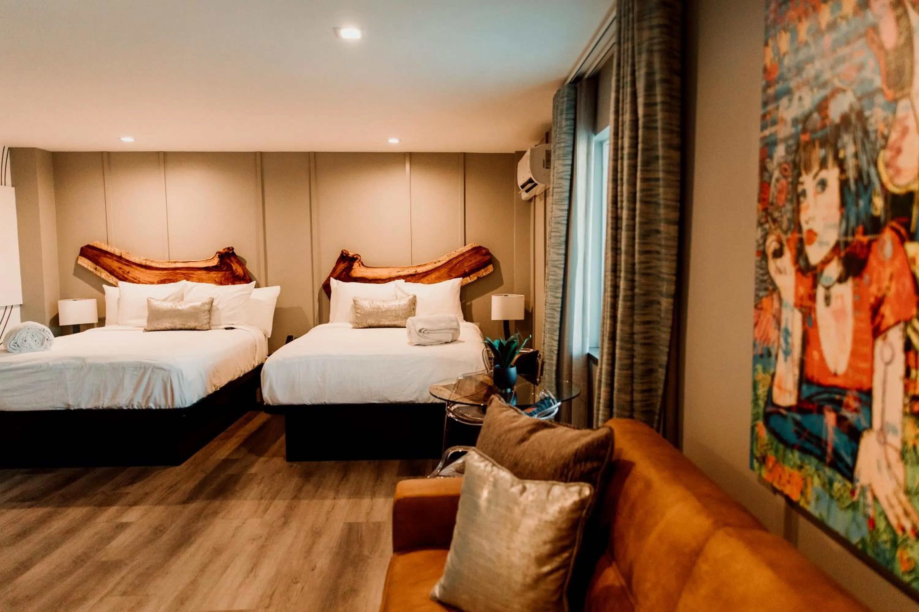 Bedroom, Bed in The Saint Hotel