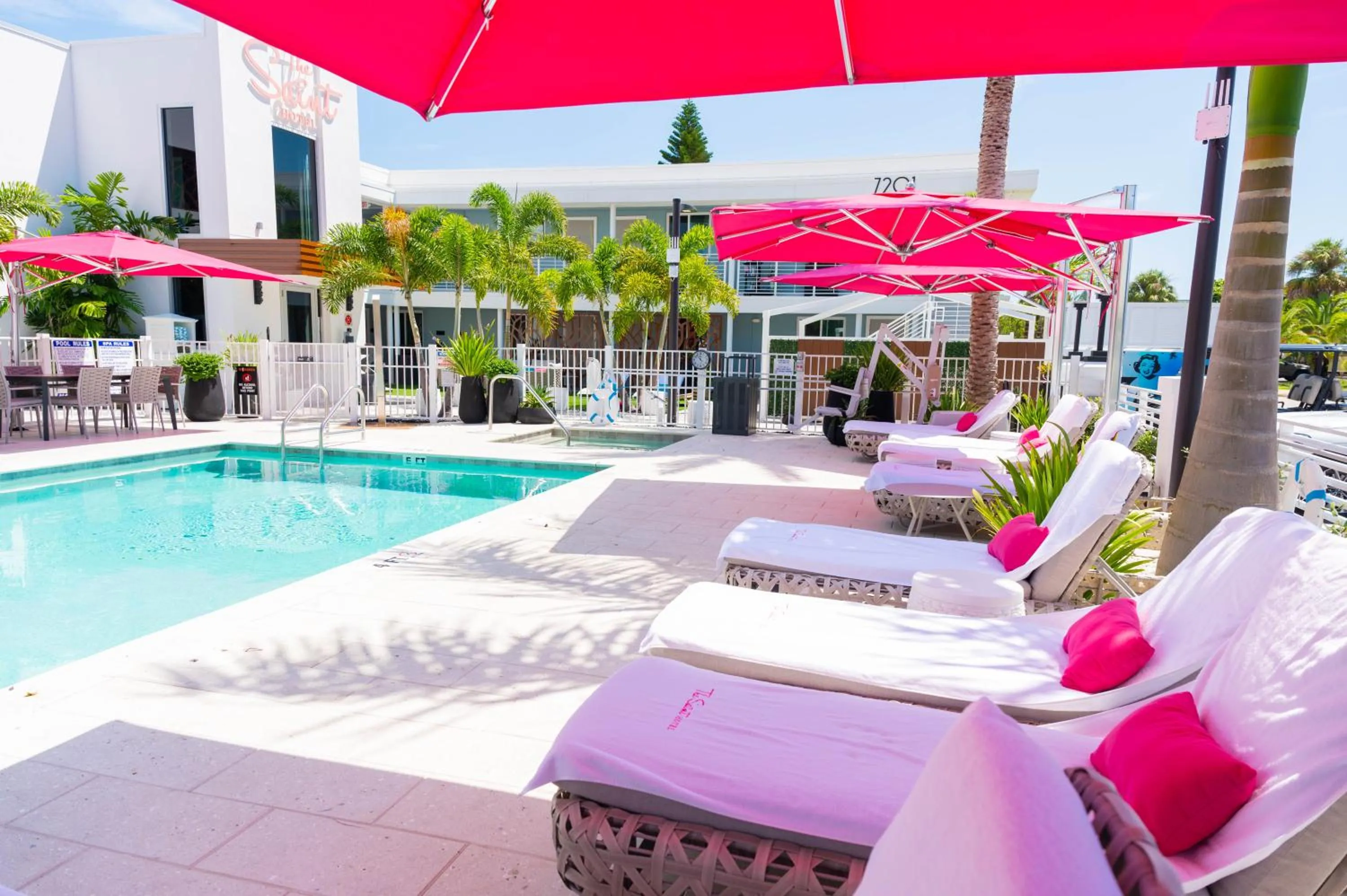 Swimming pool in The Saint Hotel