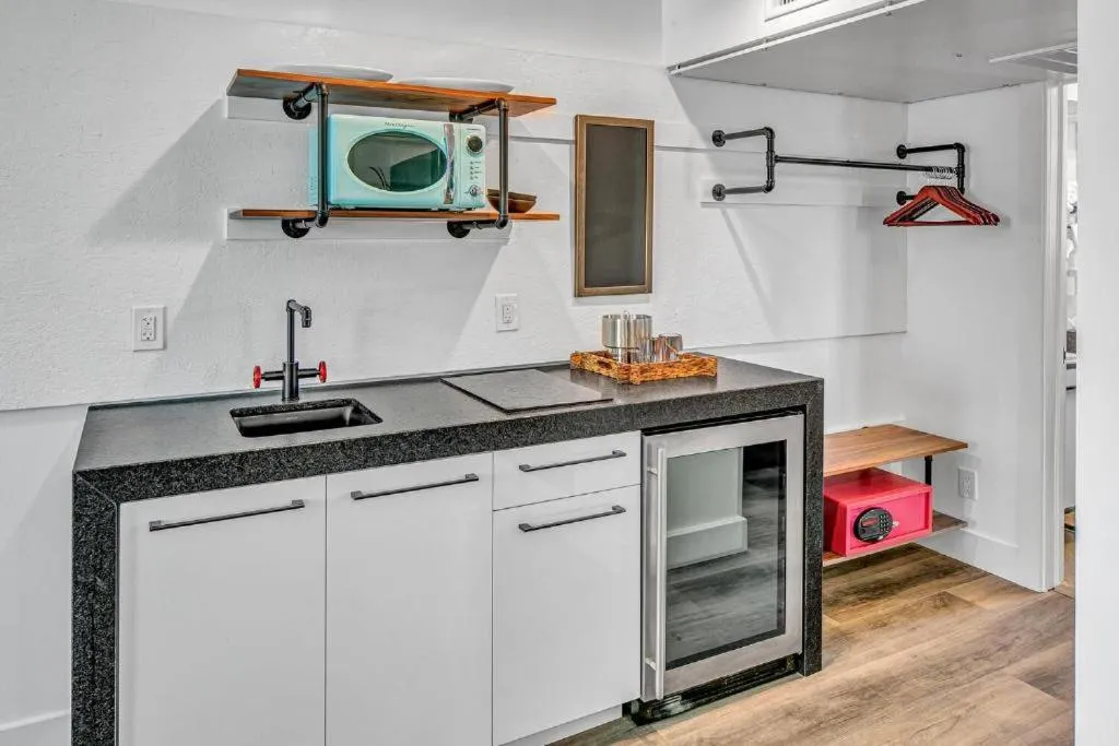 Kitchen or kitchenette in The Saint Hotel