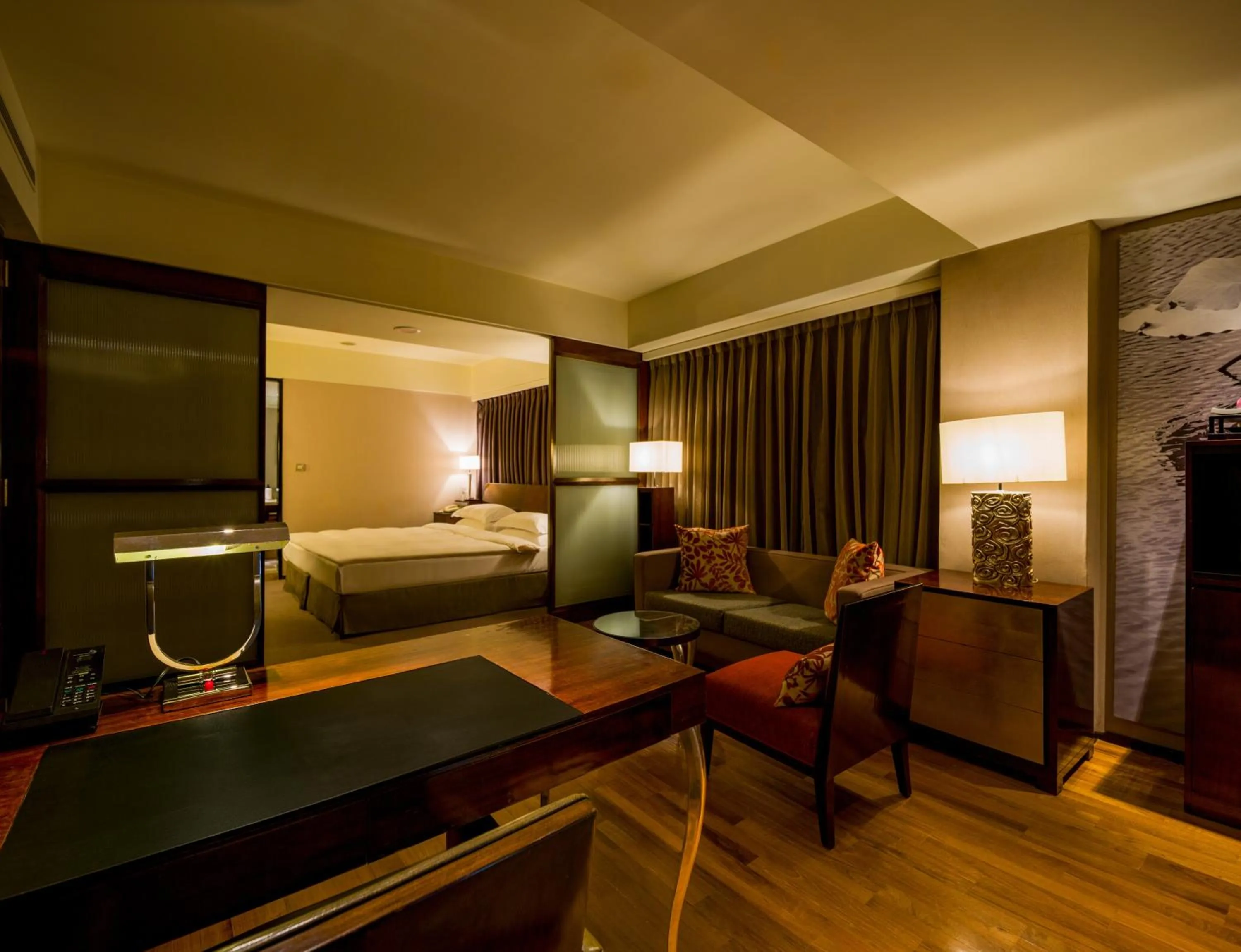 Photo of the whole room, Bed in Les Suites Taipei - Da An