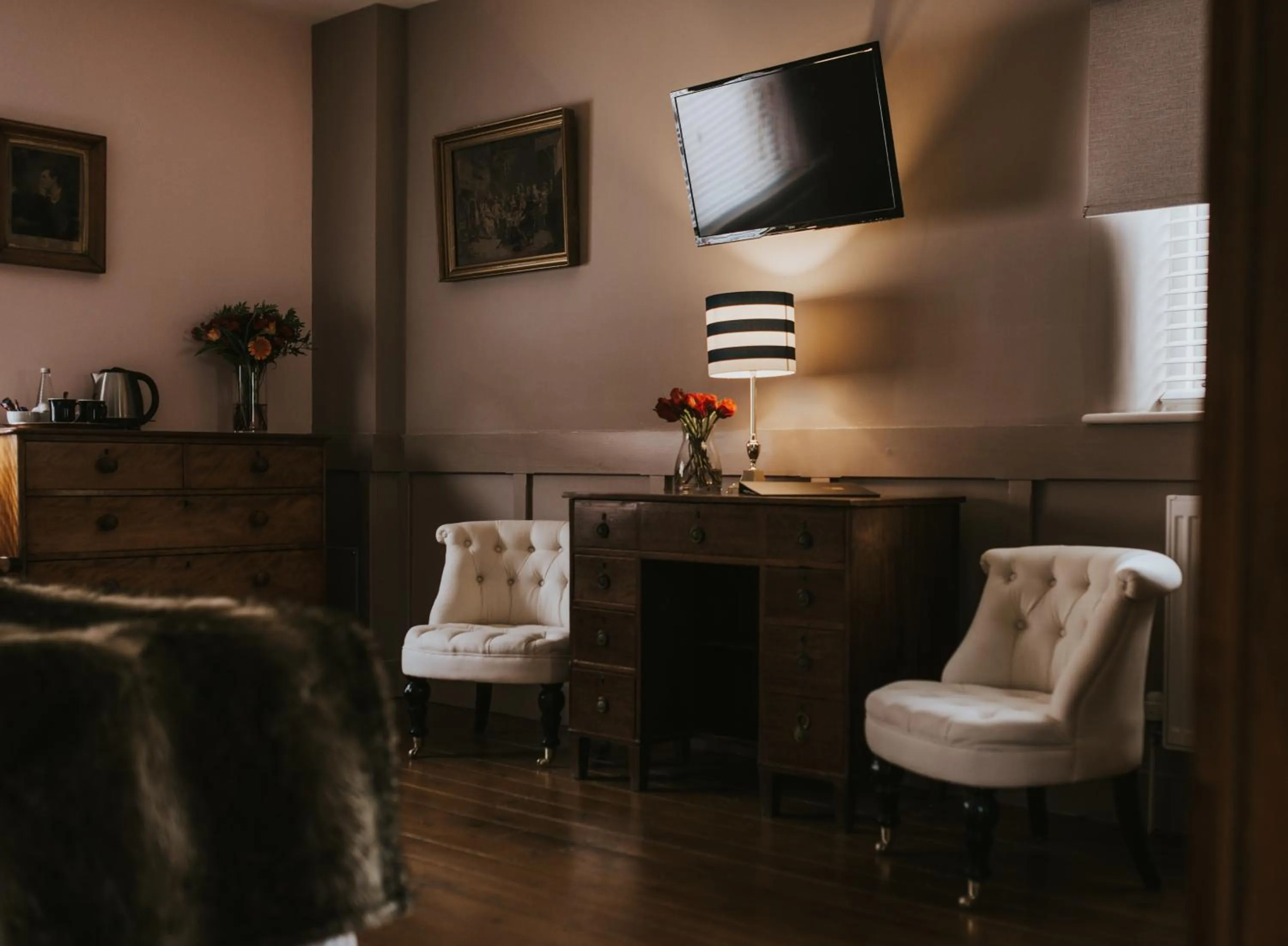 Photo of the whole room in Healing Manor Hotel