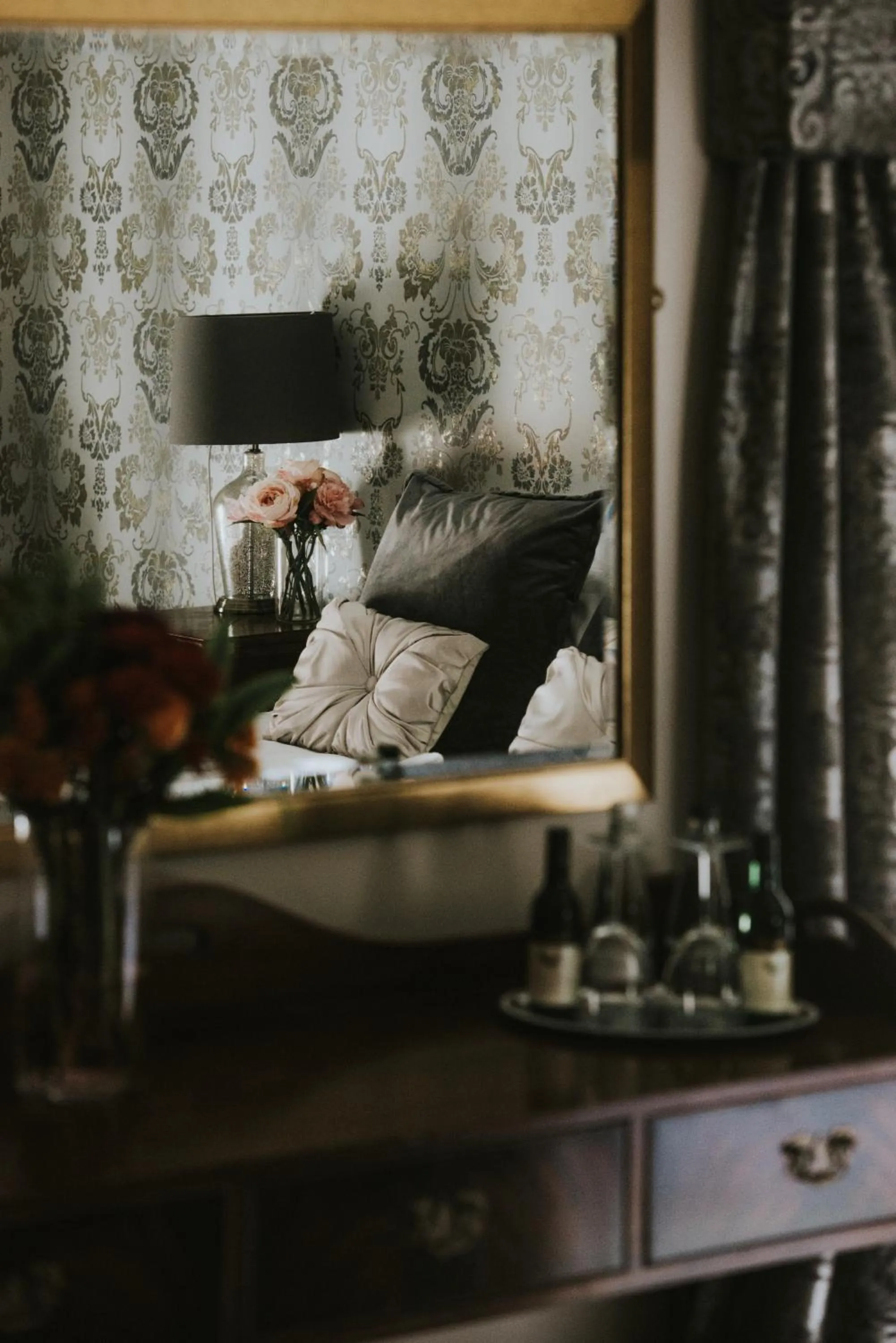 Photo of the whole room in Healing Manor Hotel